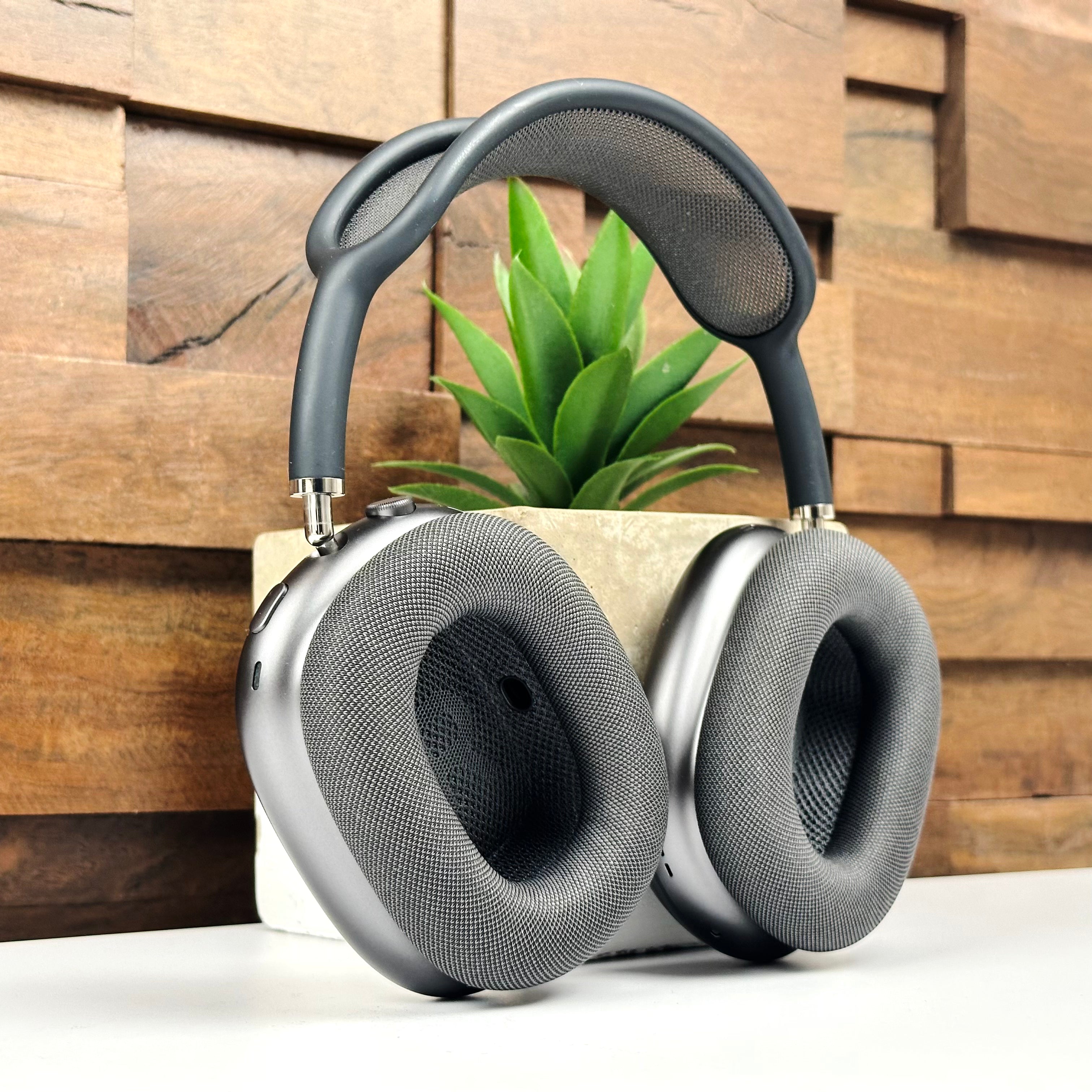 Apple AirPods Max with Smart Case (Space Grey) - Pre Owned / 3 Month Warranty - Mac Shack