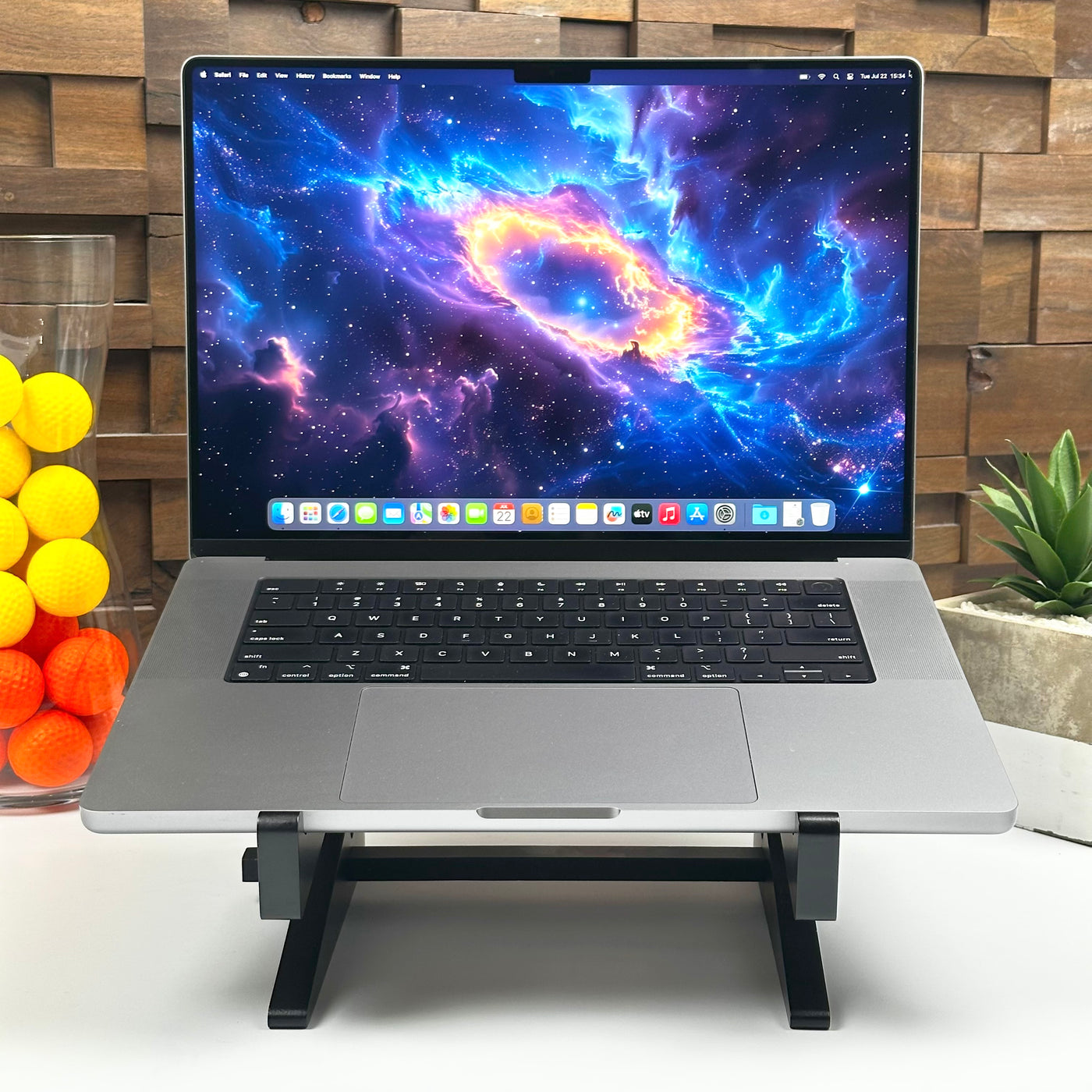 Custom Build 2021 Apple MacBook Pro 16-inch M1 Pro 10-Core CPU, 16-Core GPU (32GB Unified RAM, 512GB SSD, Space Gray) - Pre Owned / 3 Month Warranty