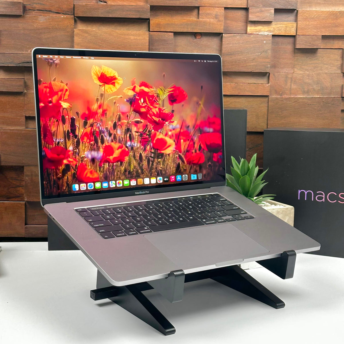 2019 Apple MacBook Pro 16-Inch 2.6GHz 6-Core i7 (Touch Bar, 16GB RAM, 1TB SSD, Space Gray) - Pre Owned / 3 Month Warranty - Mac Shack