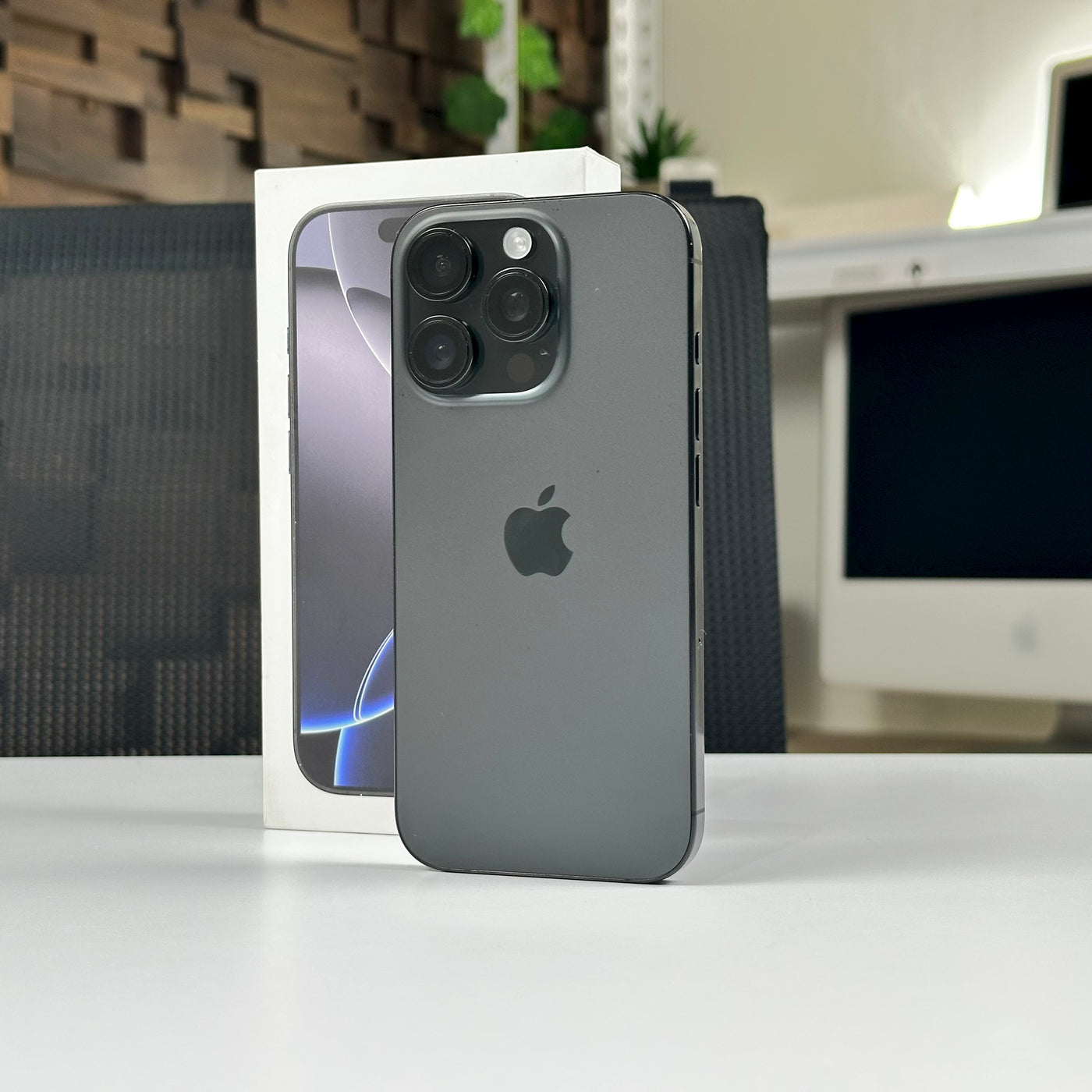 iPhone 16 Pro 128GB Black Titanium (2024) - Pre-Owned - Mac Shack