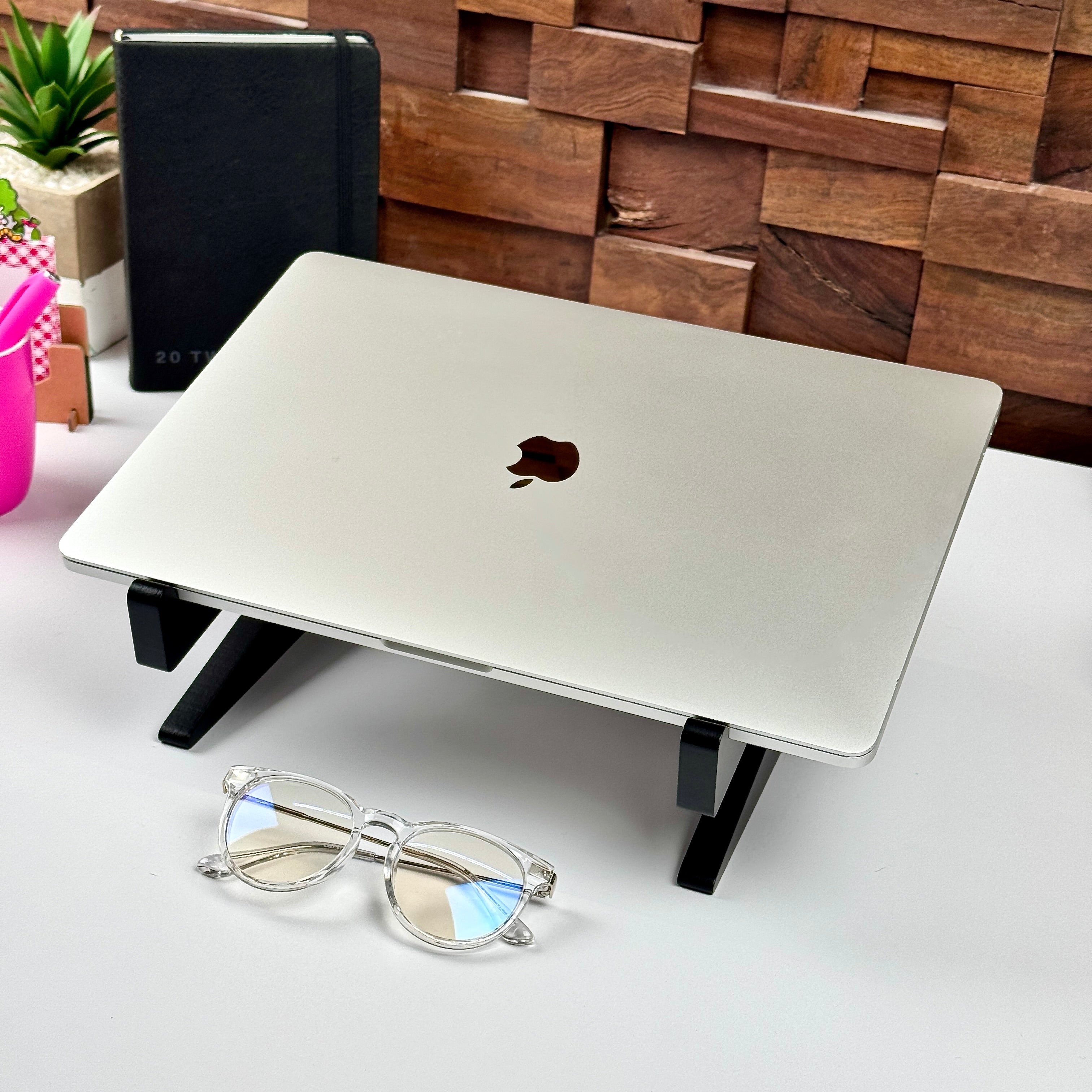 Custom Build 2019 Apple MacBook Pro 16-Inch 2.6GHz 6-Core i7 (Touch Bar, 32GB RAM, 512GB SSD, Silver) - Pre Owned / 3 Month Warranty - Mac Shack