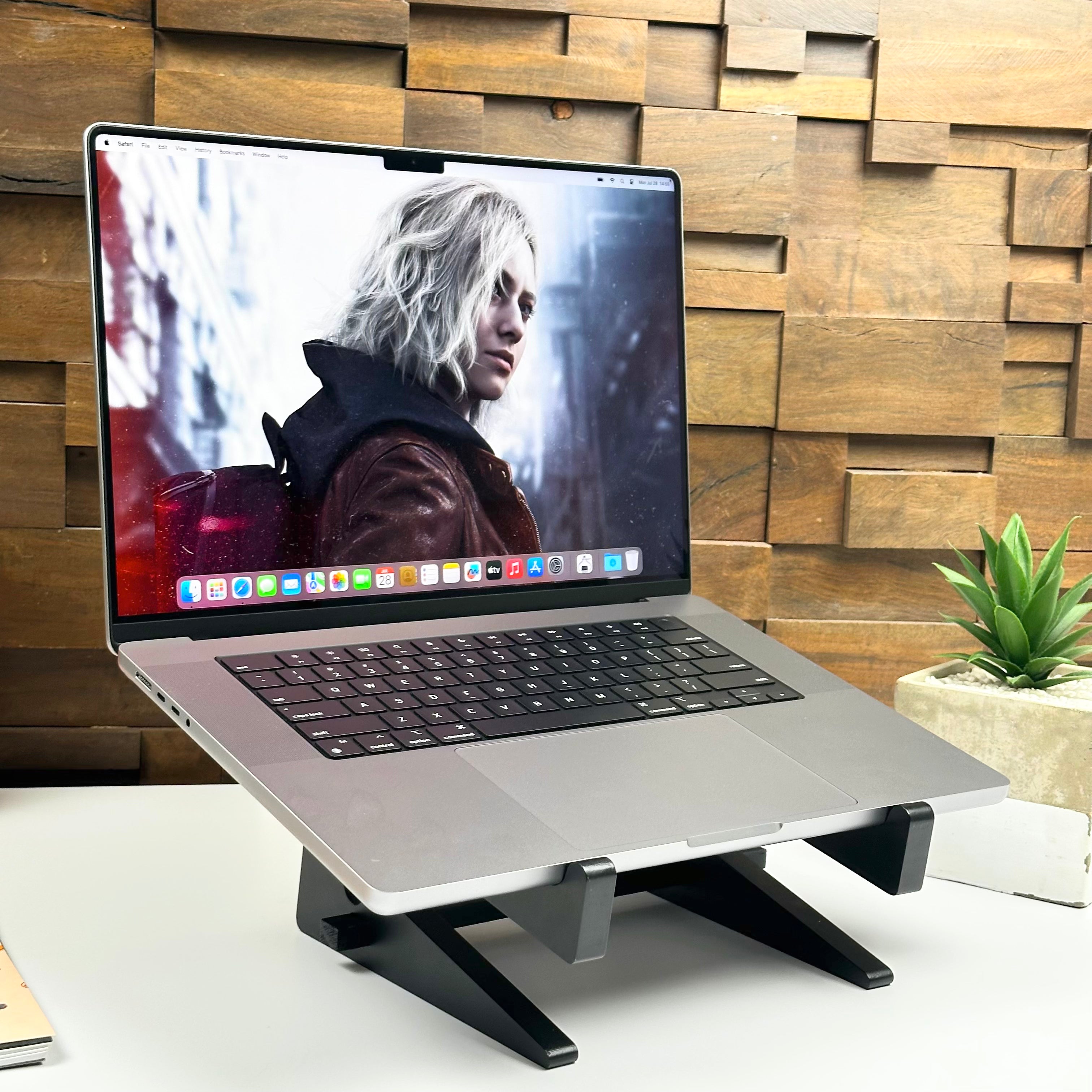 Custom Build 2023 Apple MacBook Pro 16-Inch M2 Max 12-Core CPU, 30-Core GPU (64GB Unified RAM, 1TB SSD, Space Gray) - Pre Owned / 3 Month Warranty - Mac Shack