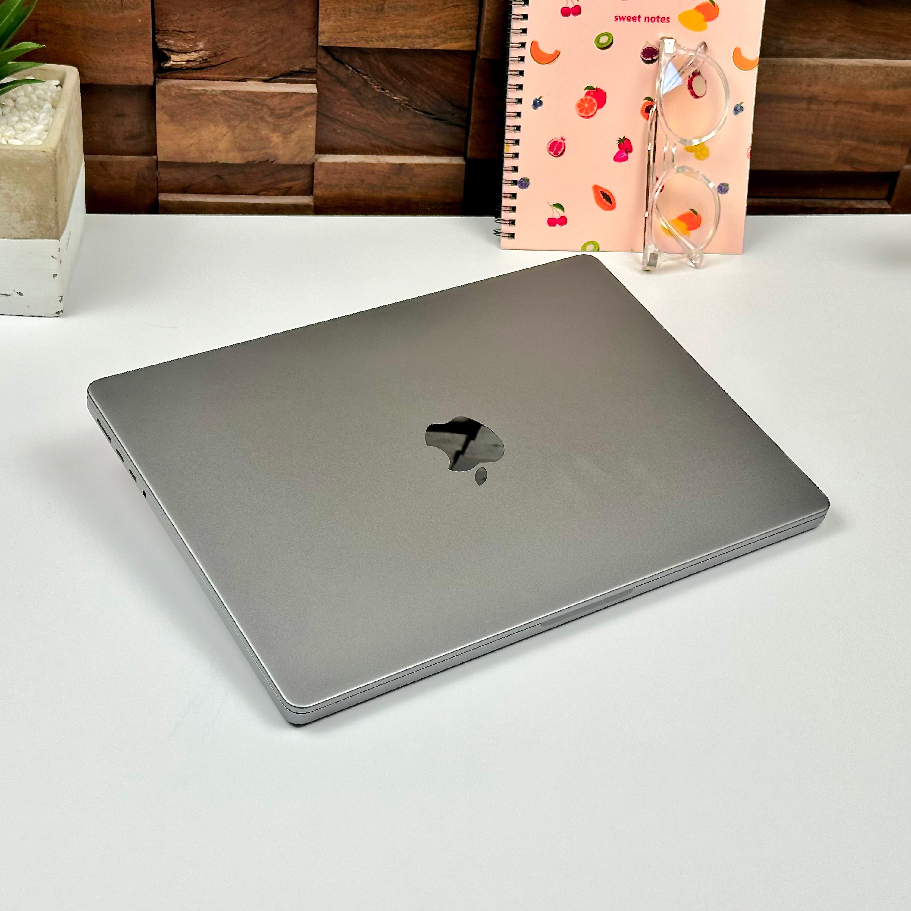 2021 Apple MacBook Pro 14-Inch M1 Pro 8-Core CPU, 14-Core GPU (16GB Unified RAM, 512GB SSD, Space Gray) - Pre Owned / 3 Month Warranty - Mac Shack