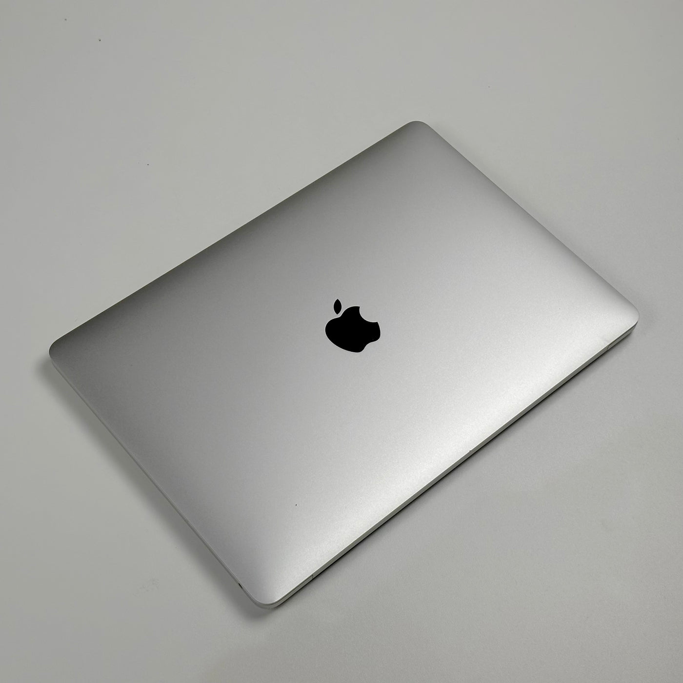MacBook Pro 13-inch M1 16GB 512GB Silver (2020) - Pre-Owned - Mac Shack