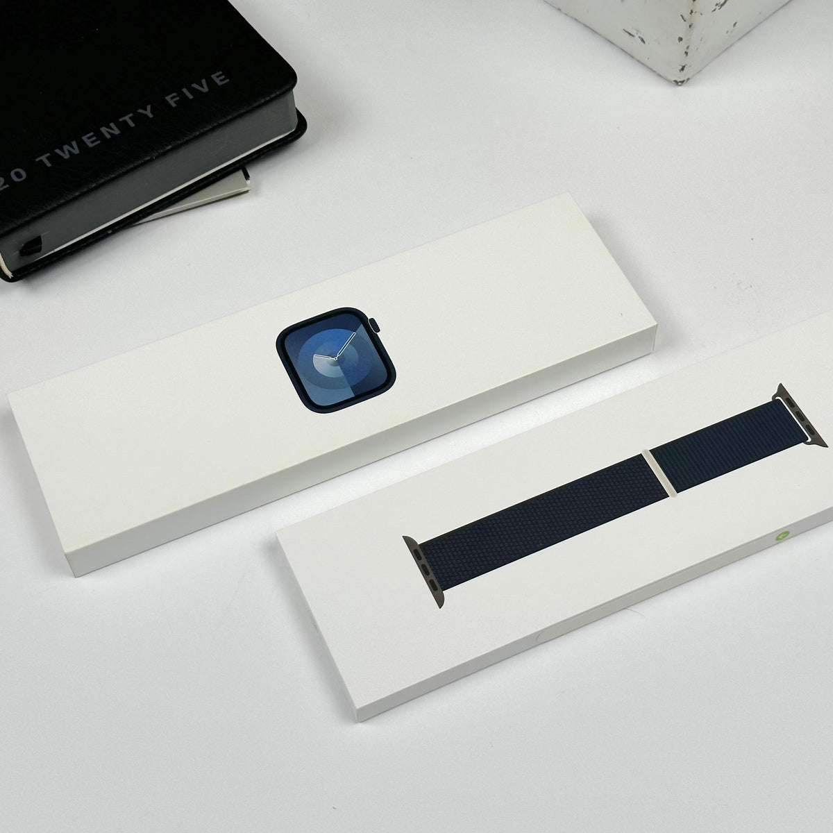 Apple Watch Series 9 (41mm, Midnight Aluminium with Midnight Sports Loop, GPS) - Pre Owned / 3 Month Warranty - Mac Shack