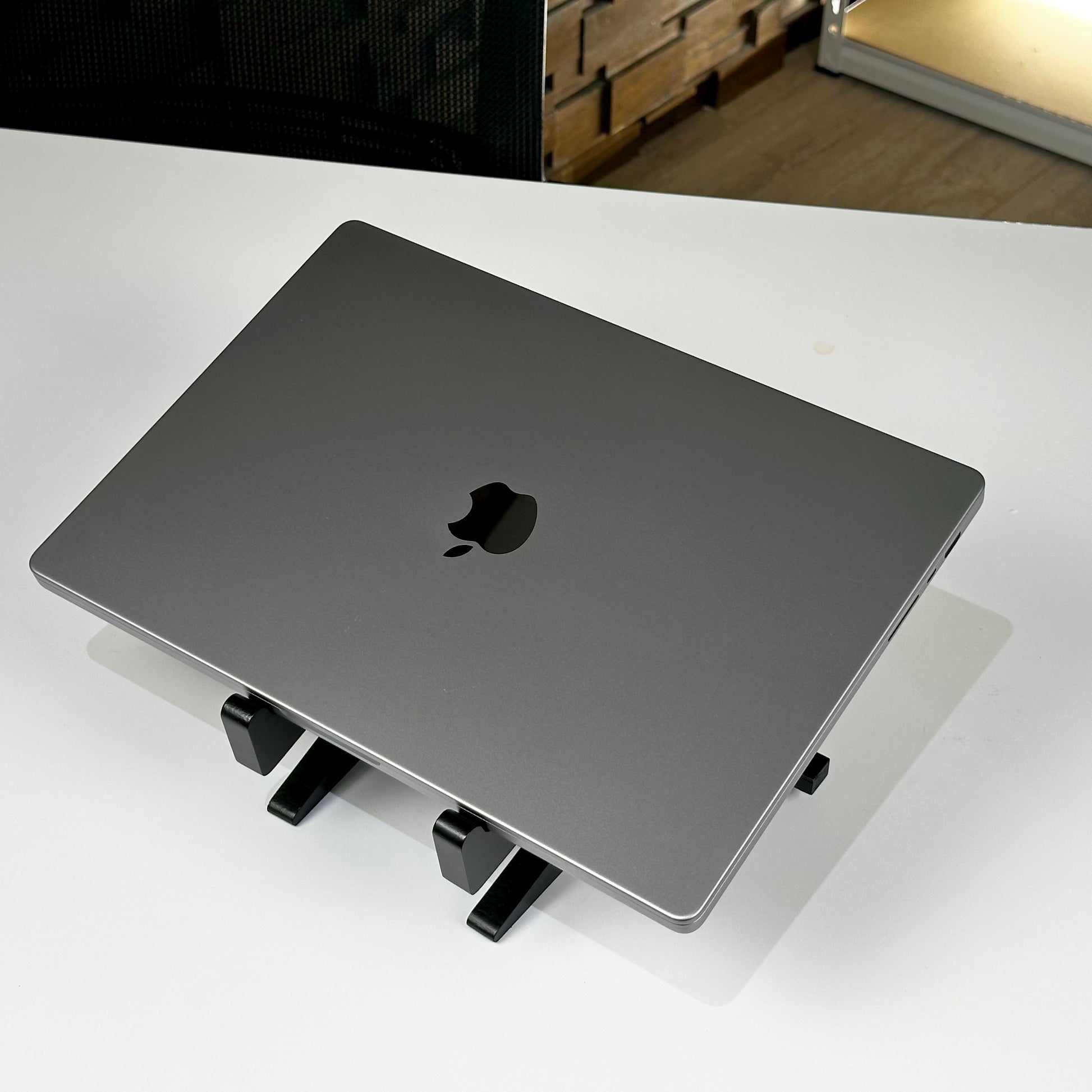 MacBook Pro 16