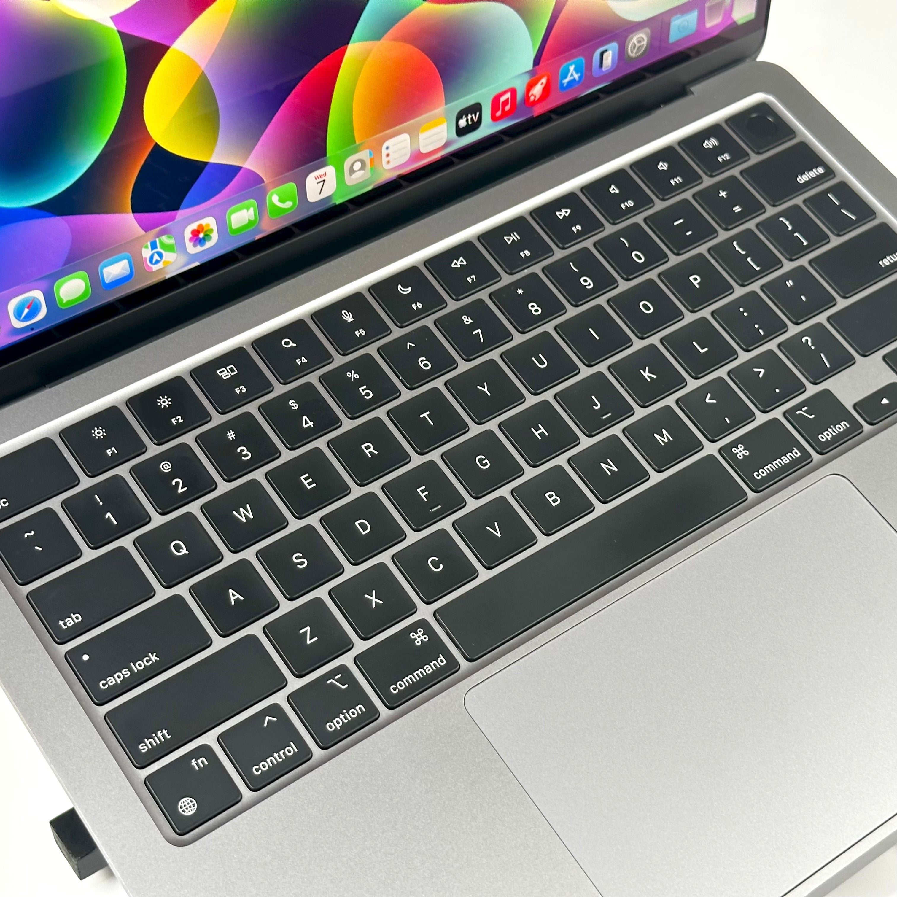 MacBook Air 13-inch M2 8GB 256GB Space Gray - Pre-Owned - Mac Shack