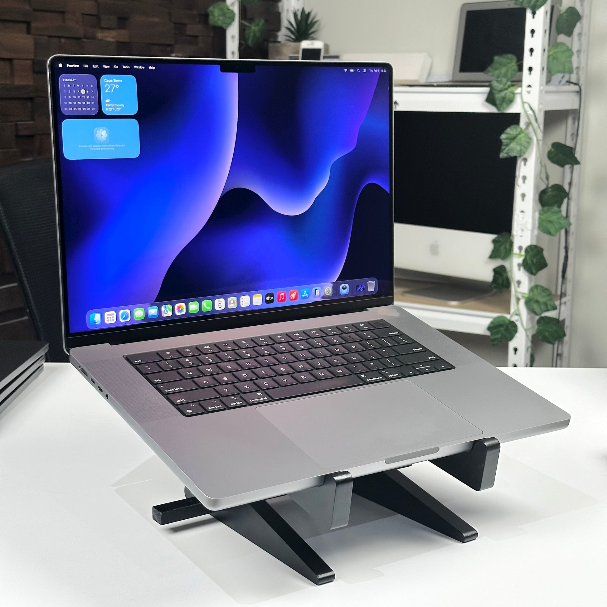 MacBook Pro 16