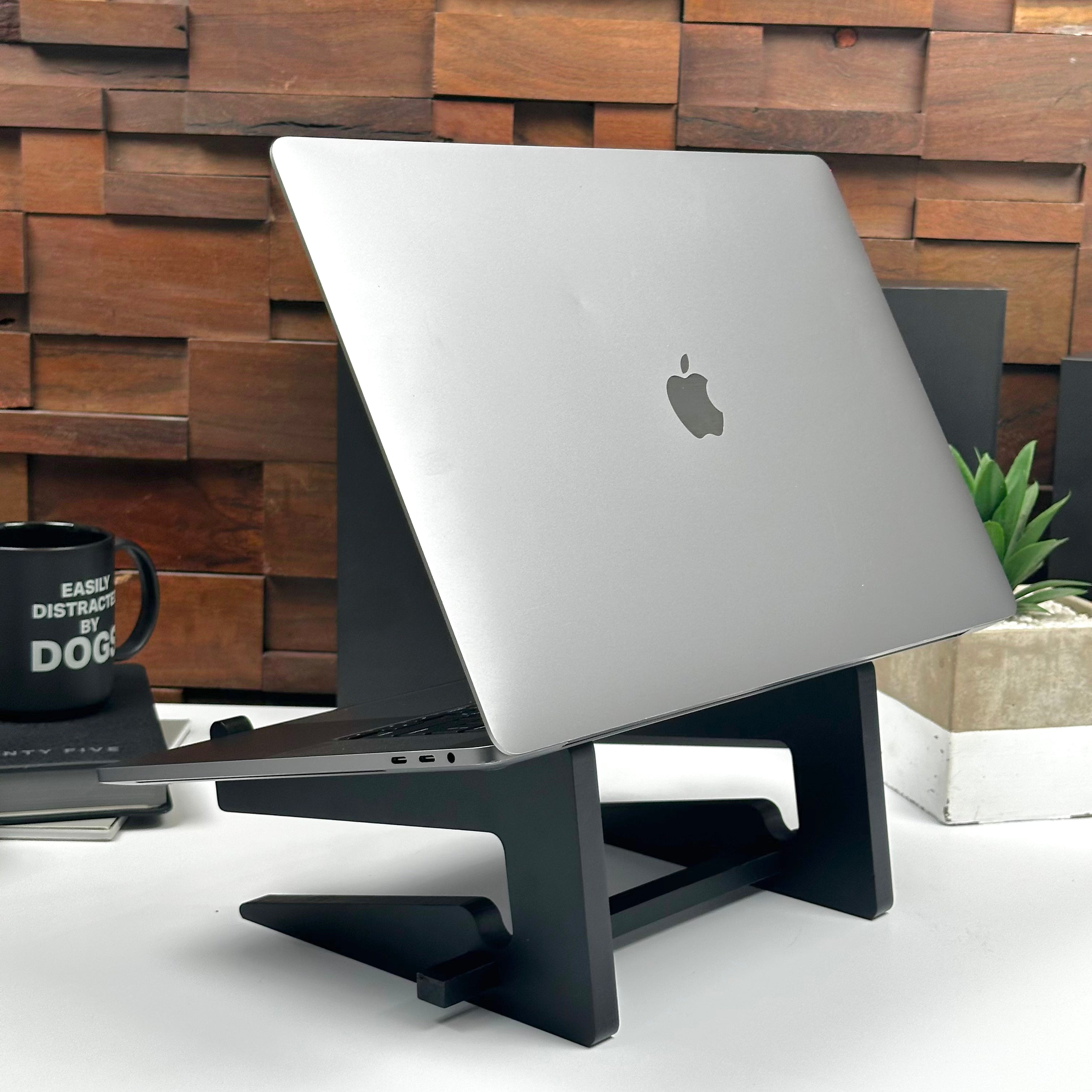 Custom Build 2019 Apple MacBook Pro 16-inch 2.4GHz 8-Core i9 (Touch Bar, 32GB RAM, 512GB SSD, Space Gray) - Pre Owned / 3 Month Warranty - Mac Shack