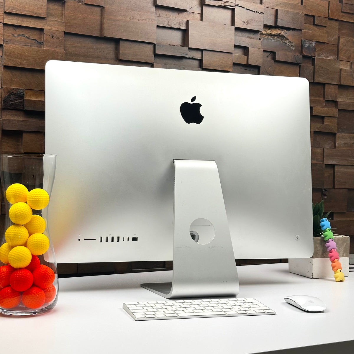 Apple iMac 27-inch 3.0GHz 6-Core i5 (5K Retina, 8GB RAM, 1TB Fusion, Silver) - Pre Owned  / 3 Month Warranty - Mac Shack