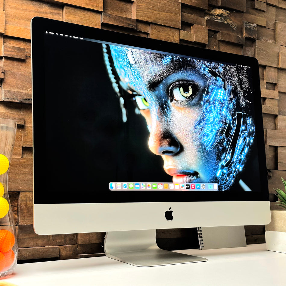 2020 Apple iMac 27-inch 3.3Ghz 6-Core Intel Core i5 (5K Retina, 128GB RAM, 512GB SSD, Silver) - Pre Owned / 3 Month Warranty