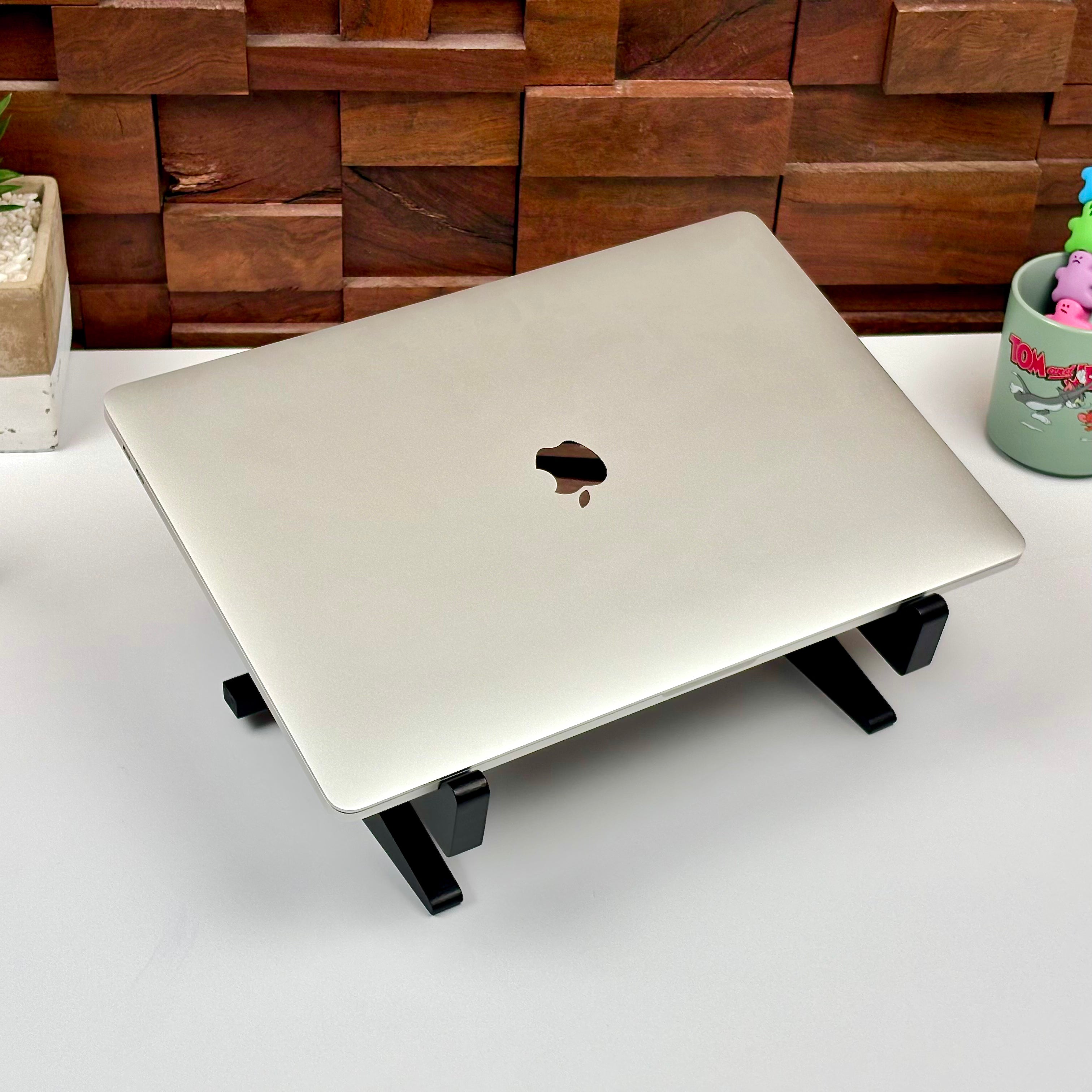 2019 Apple MacBook Pro 16-Inch 2.6GHz 6-Core i7 (Touch Bar, 16GB RAM, 512GB SSD, Silver) - Pre Owned / 3 Month Warranty - Mac Shack