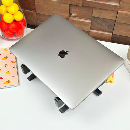2019 Apple MacBook Pro 16-Inch 2.6GHz 6-Core i7 (Touch Bar, 16GB RAM, 512GB SSD, Space Gray) - Pre Owned / 3 Month Warranty - Mac Shack