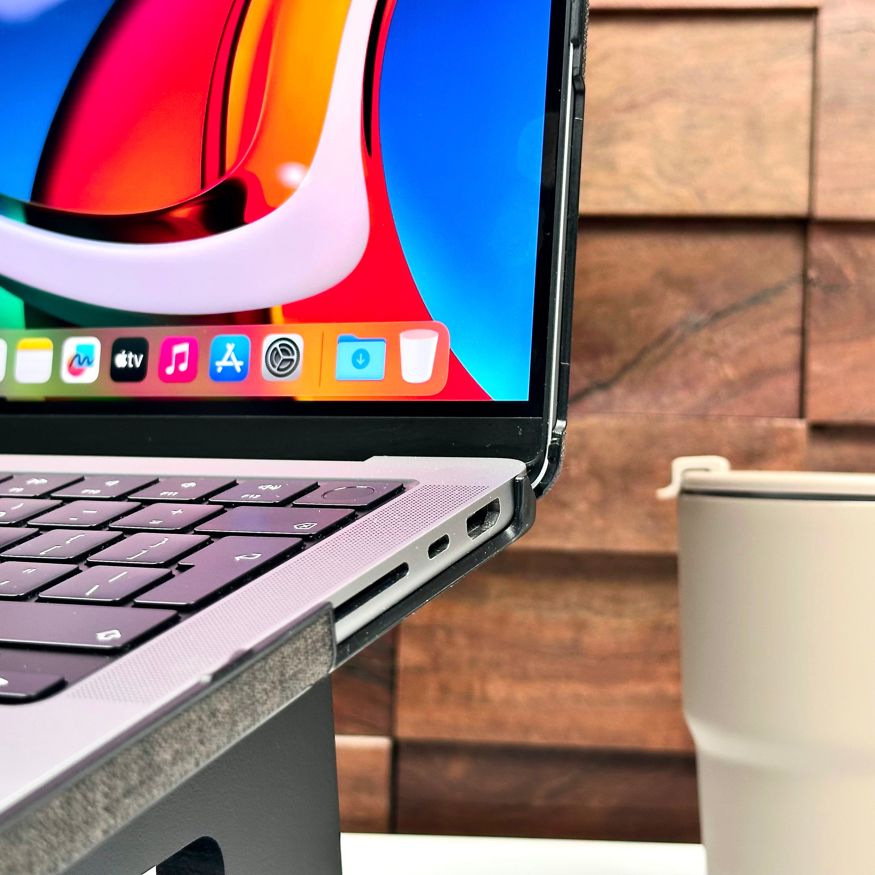 2021 Apple MacBook Pro 14-Inch M1 Pro 8-Core CPU, 14-Core GPU (16GB Unified RAM, 512GB SSD, Space Gray) - Pre Owned / 3 Month Warranty - Mac Shack