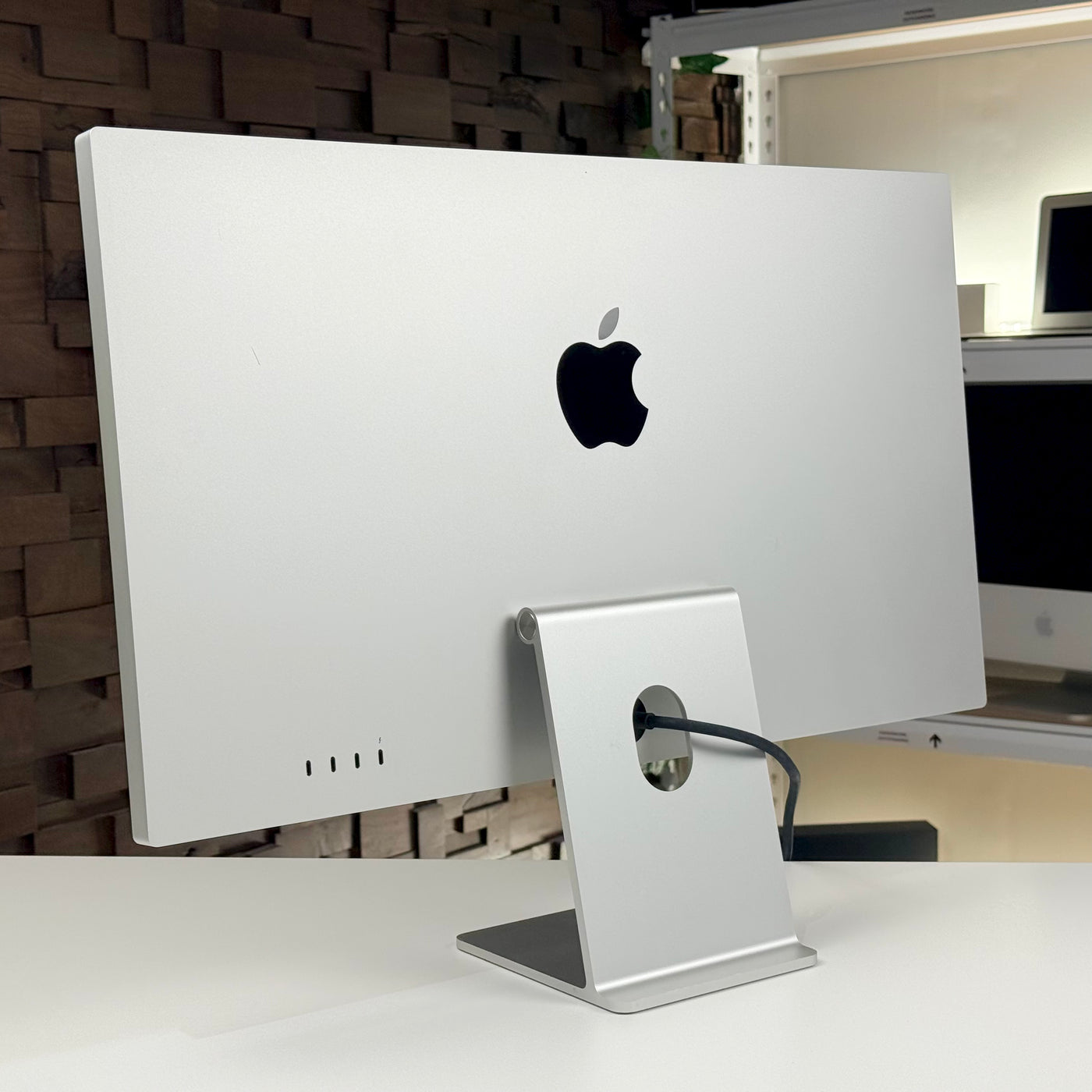 Apple Studio Display 27" Tilt-Adjustable Stand, Standard Glass (2022) – pre-owned, view 6