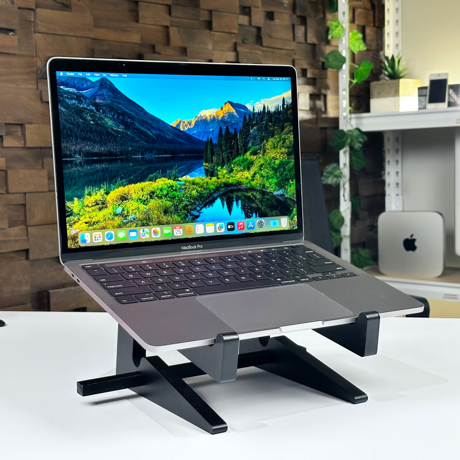 MacBook Pro 13" Intel Core i5 8GB 256GB Space Gray (2020) - Pre-Owned