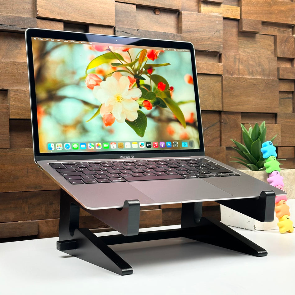 2020 Apple MacBook Air 13-inch 1.1GHz Dual-Core i3 (8GB RAM, 256GB SSD, Space Gray) - Pre Owned / 3 Month Warranty