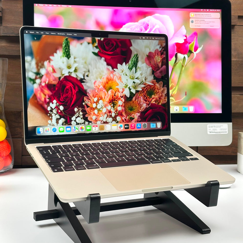 2024 Apple MacBook Air 13-inch M3 8-Core CPU, 8-Core GPU (8GB Unified RAM, 256GB SSD, Starlight) - Pre Owned / 3 Month Warranty