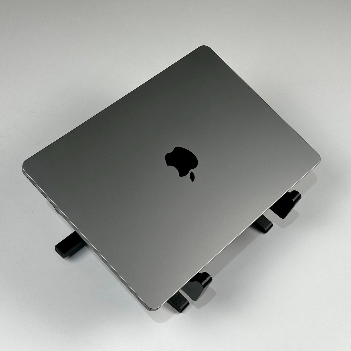 MacBook Air 13-inch M2 8GB 256GB Space Gray - Pre-Owned - Mac Shack