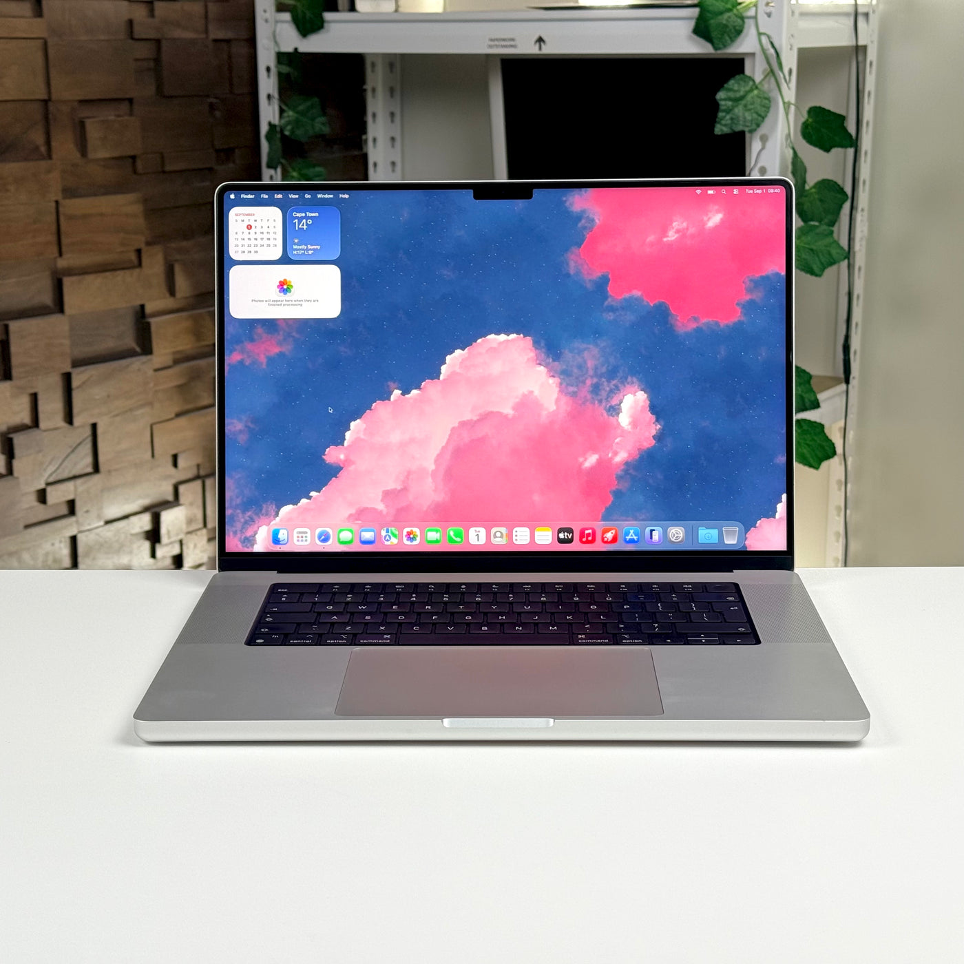 MacBook Pro 16" M1 Pro 16GB 512GB Silver (2021) - Pre-Owned