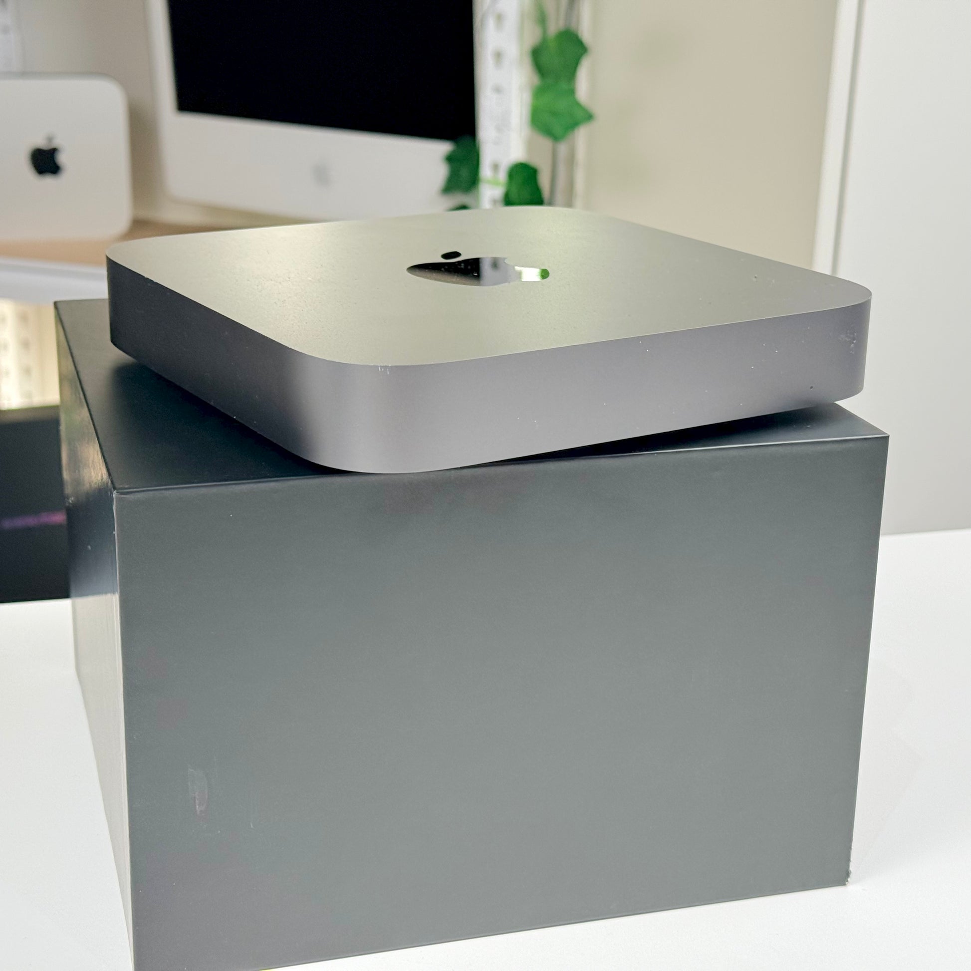 Macデスクトップ Mac mini 2018 / 16GB / 256GB Mac mini Intel Core i3 16GB 256GB Space Gray 3.6GHz (2018) Pre