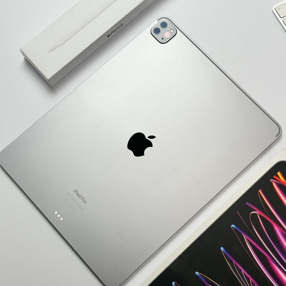 Combo Deal 2022 12.9-inch Apple iPad Pro 6th Gen M2 (128GB, Wifi, Space Gray) + Apple Pencil (2nd Generation) - Pre Owned / 3 Month Warranty - Mac Shack