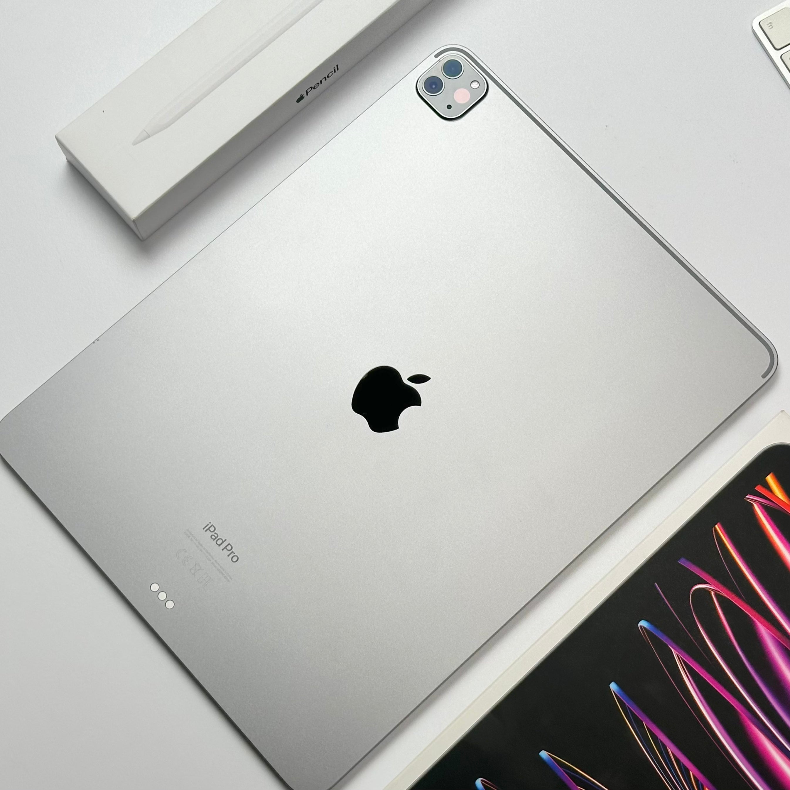Combo Deal 2022 12.9-inch Apple iPad Pro 6th Gen M2 (128GB, Wifi, Space Gray) + Apple Pencil (2nd Generation) - Pre Owned / 3 Month Warranty - Mac Shack