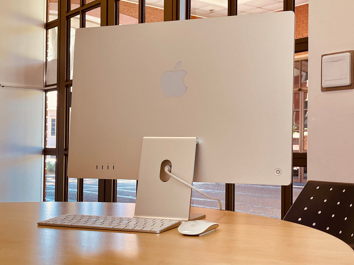2021 Apple iMac 24-inch M1 8-Core CPU, 8-Core GPU (4.5K Retina, 8GB Unified RAM, 512GB, Silver) - Pre Owned / 3 Month Warranty - Mac Shack