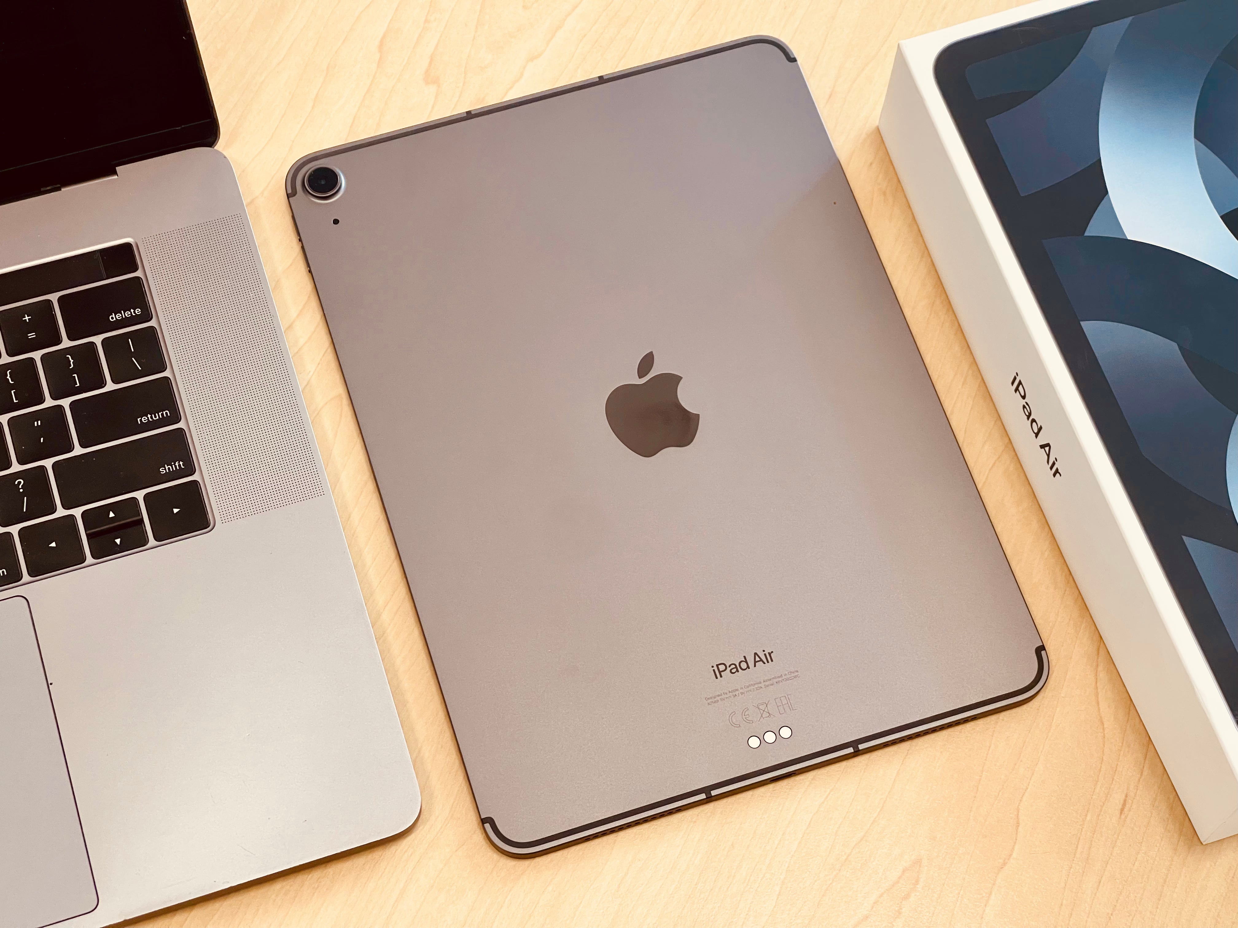 2022 10.9-inch Apple iPad Air 5th Gen M1 (256GB, Wifi & Cellular, Space Gray) - Demo / 3 Month Warranty - Mac Shack
