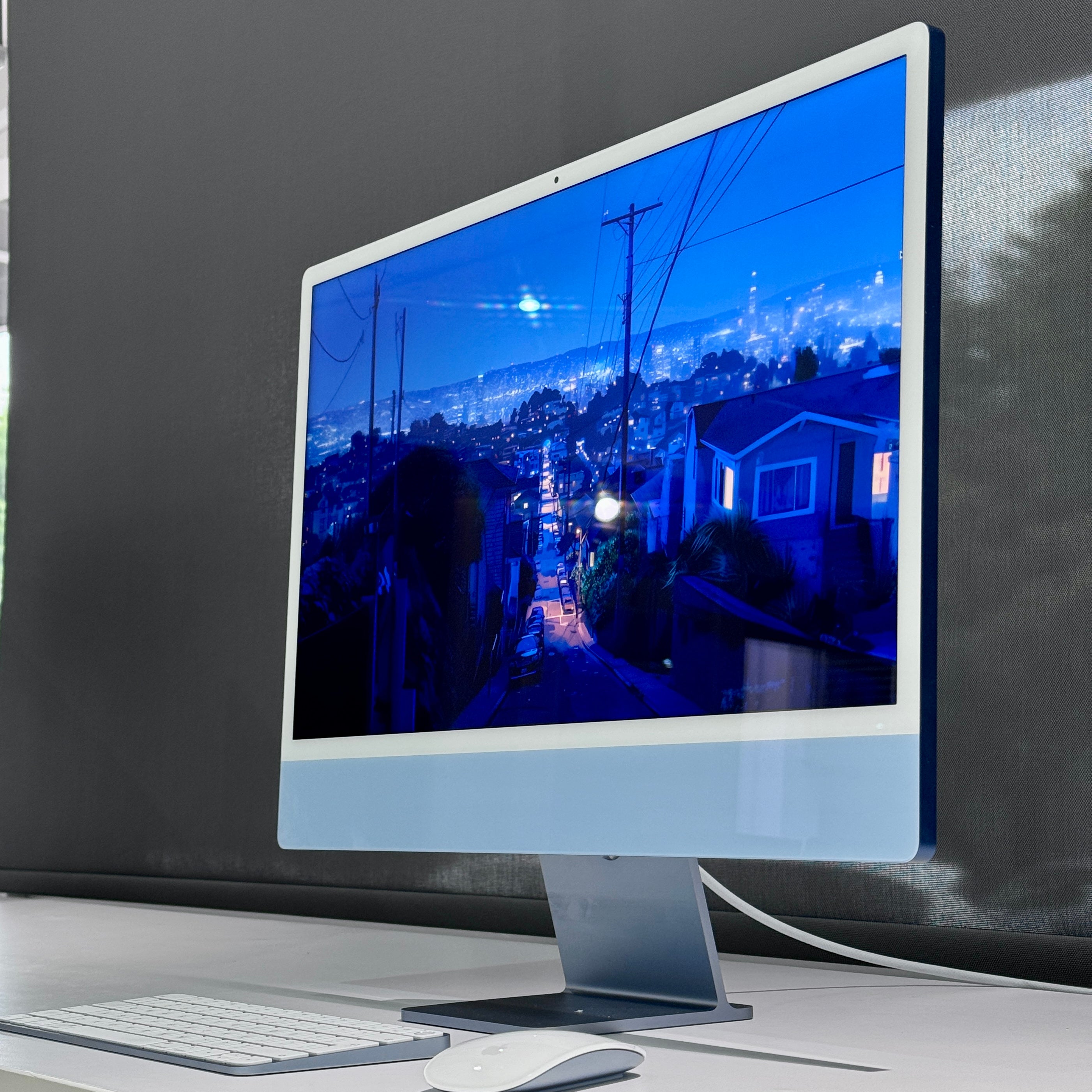 Apple iMac 24インチ M1 /8GB / 256GB SS Apple iMac 24 inch M1 Chip 8 Core CPU 7 Core GPU 8GB Unified Ram