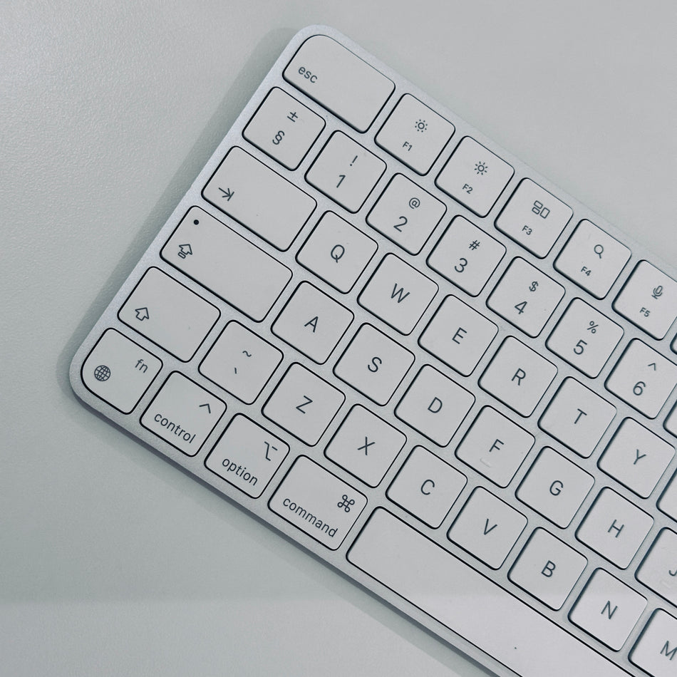 Apple Magic Keyboard (Silver) - Pre Owned / 3 Month Warranty