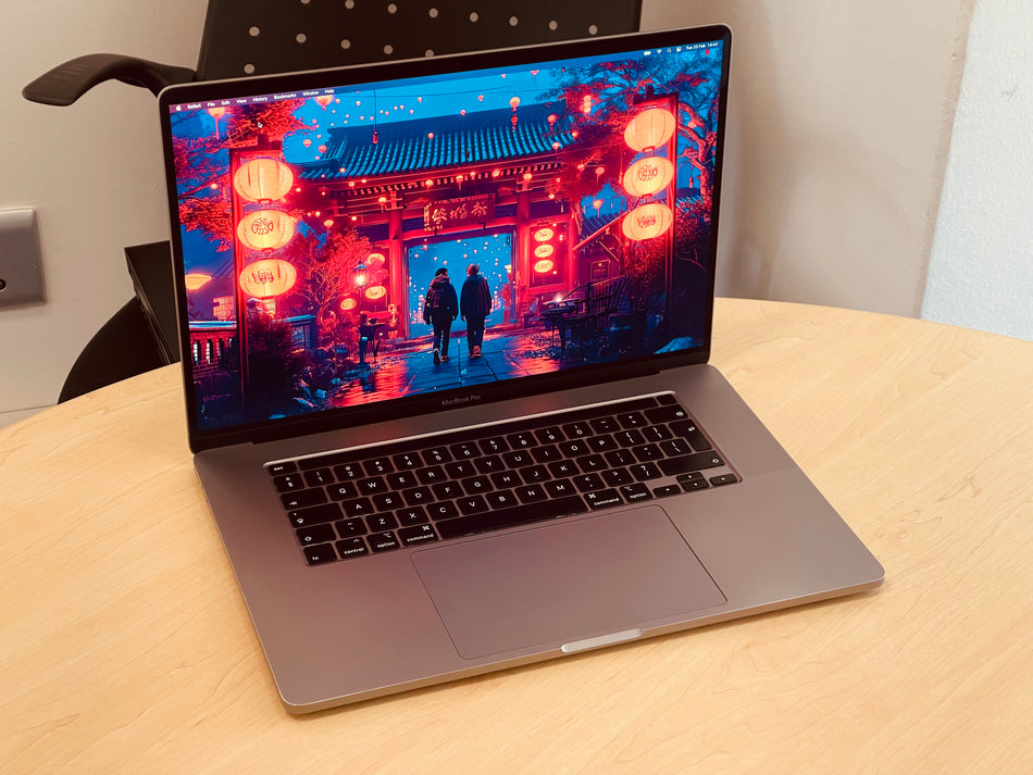 2019 Apple MacBook Pro 16-inch 2.3GHz 8-Core i9 (Touch Bar, 16GB RAM, 1TB, Space Gray) - Pre Owned / 3 Month Warranty