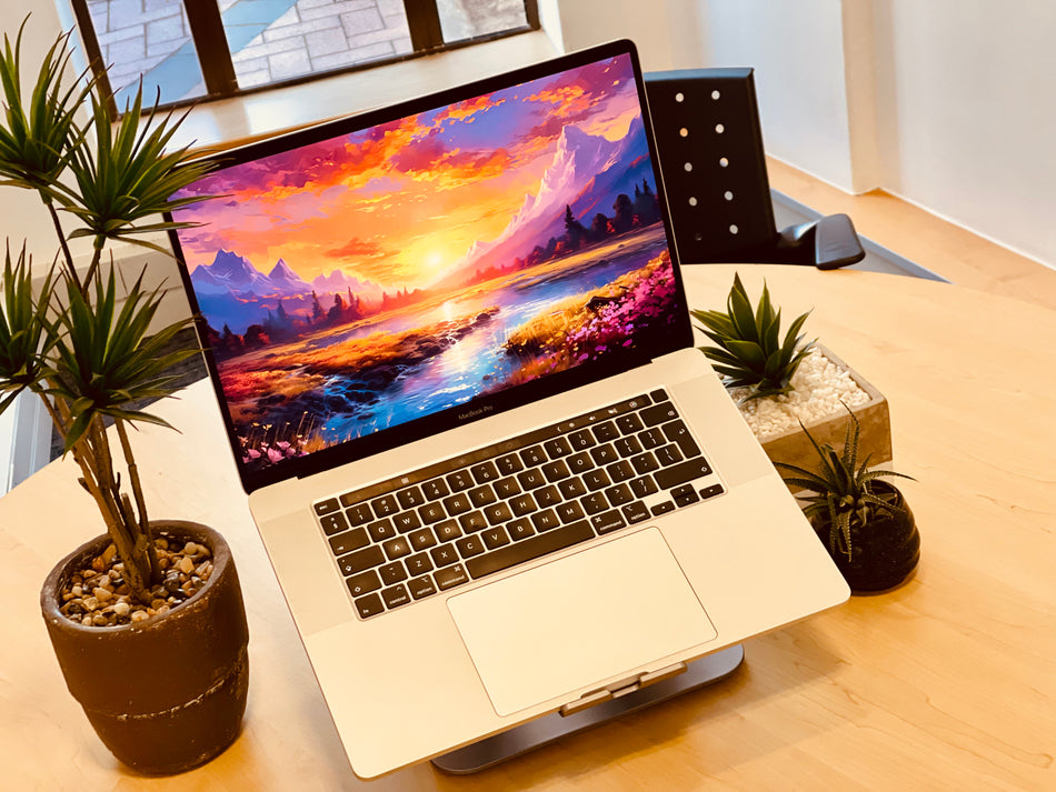 2019 Apple MacBook Pro 16-inch 2.3GHz 8-Core i9 (Touch Bar, 16GB RAM, 1TB, Silver) - Pre Owned / 3 Month Warranty - Mac Shack