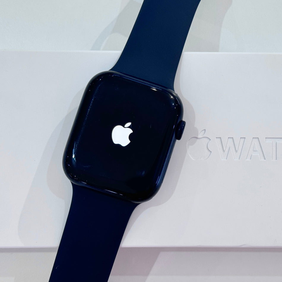 Apple Watch Series 8 (45mm, Midnight Aluminium with Midnight Sports Band, GPS) - Pre Owned / 3 Month Warranty