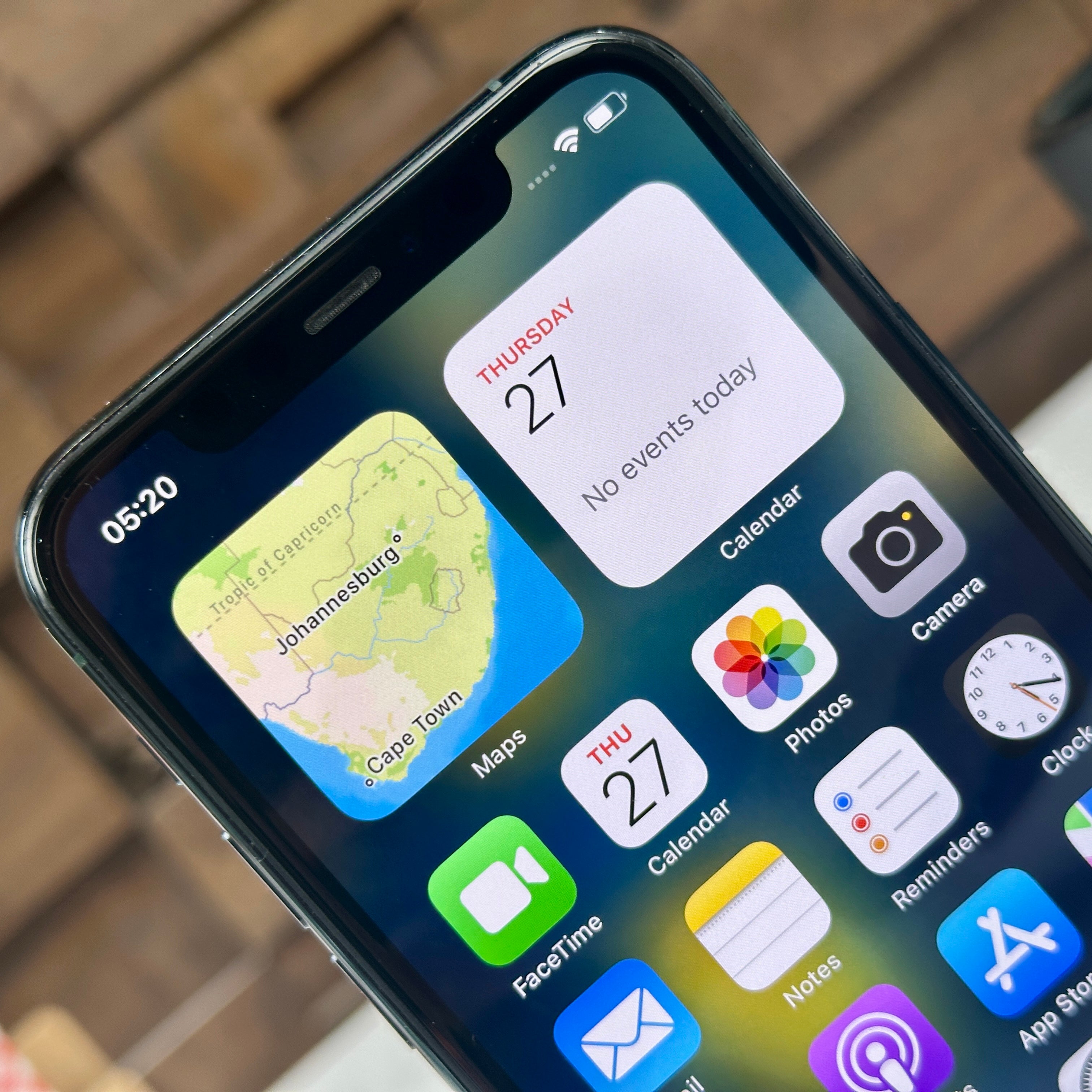 Apple iPhone 11 Pro (256GB, Midnight Green) - Pre Owned / 3 Month Warranty - Mac Shack
