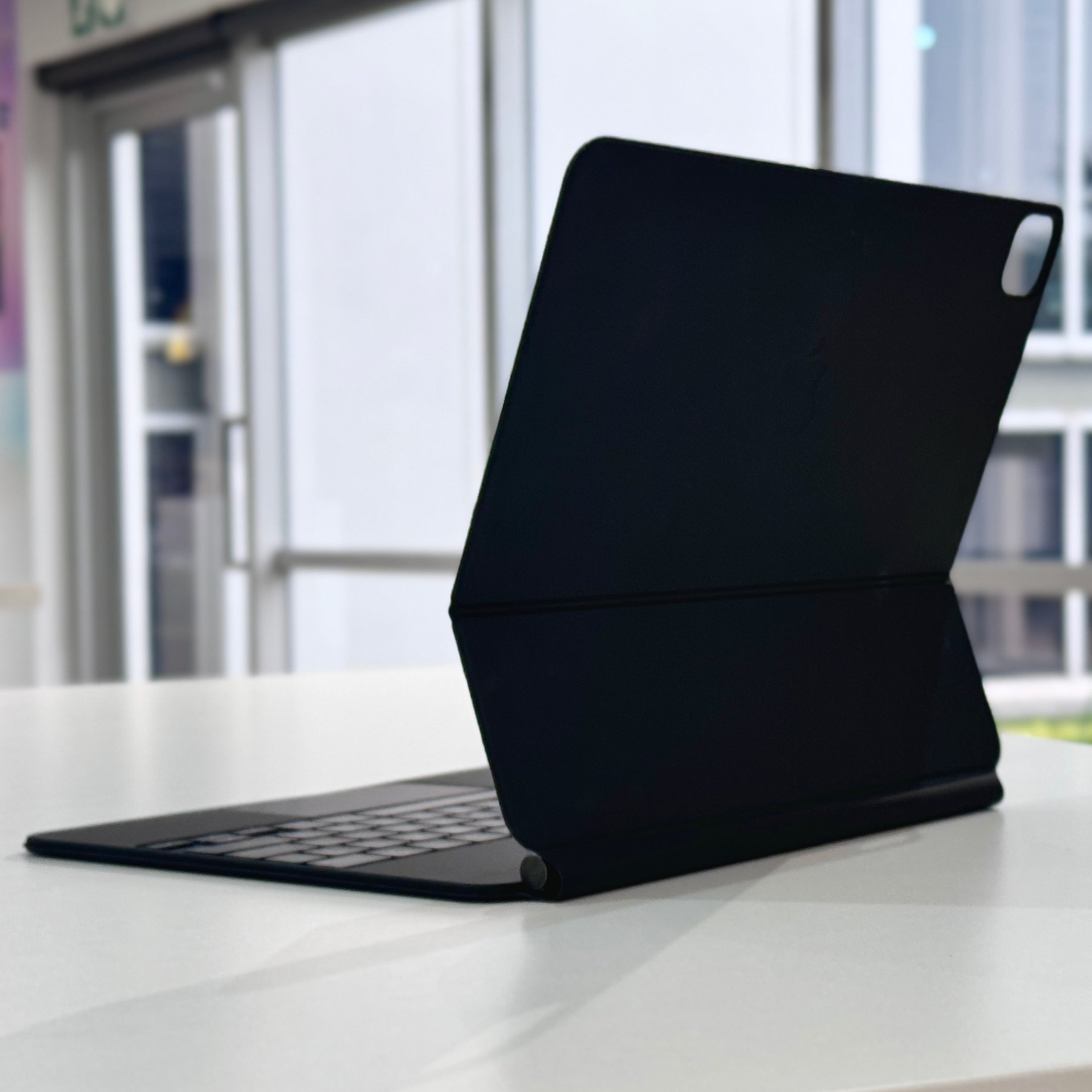 Magic Keyboard (iPadPro12.9インチ対応) ブラック Apple Magic Keyboard iPad Pro12.9インチ（第3世代/第4世代/第5世代