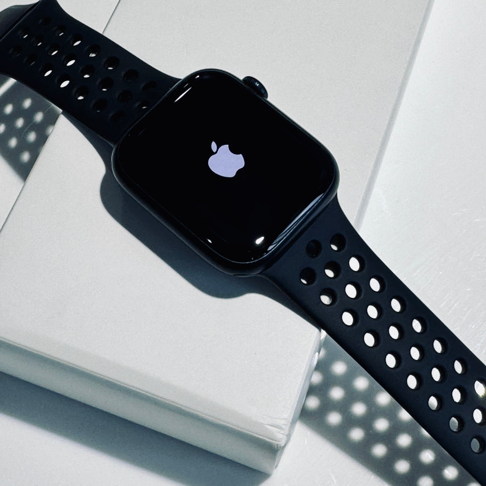 Apple Watch Series 8 (45mm, Midnight Aluminium with Midnight Nike Sports Band, GPS) - Pre Owned / 3 Month Warranty