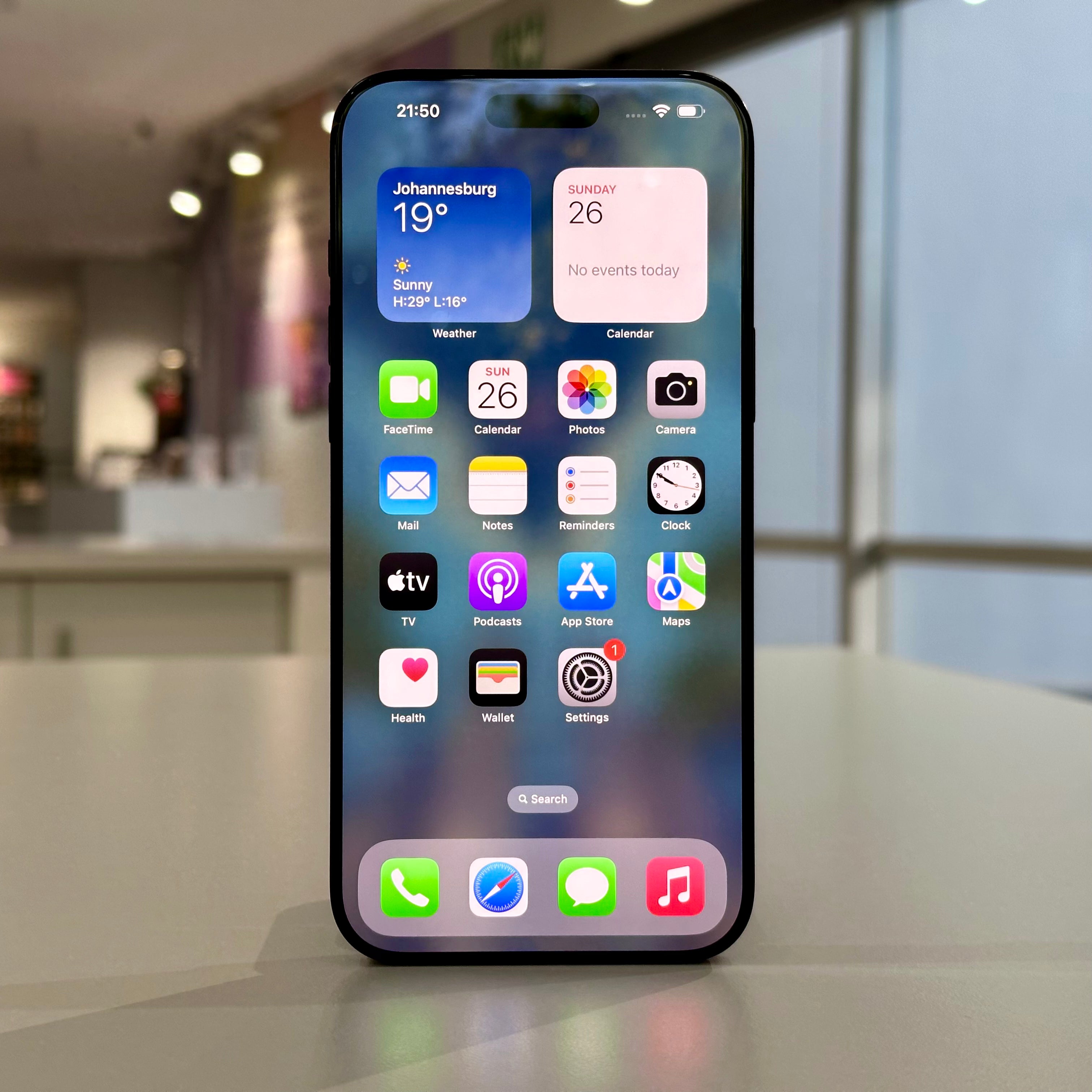 Apple iPhone 16 Pro Max (256GB, Black Titanium) - Pre Owned / Apple Limited Warranty - Mac Shack