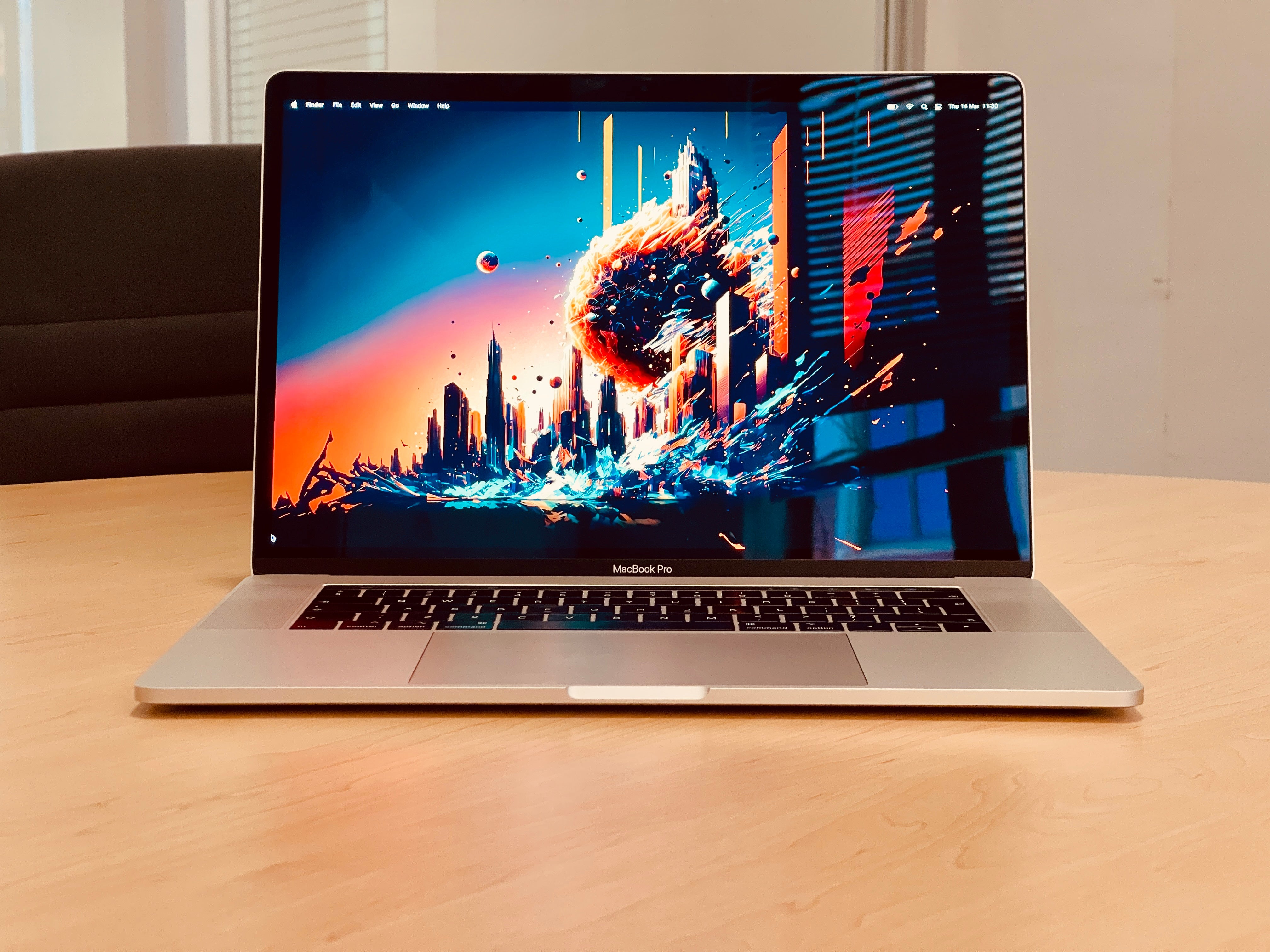 2019 Apple MacBook Pro 16-inch 2.6GHz 6-Core i7 (Touch Bar, 16GB RAM, 512GB, Silver) - Pre Owned / 3 Month Warranty - Mac Shack