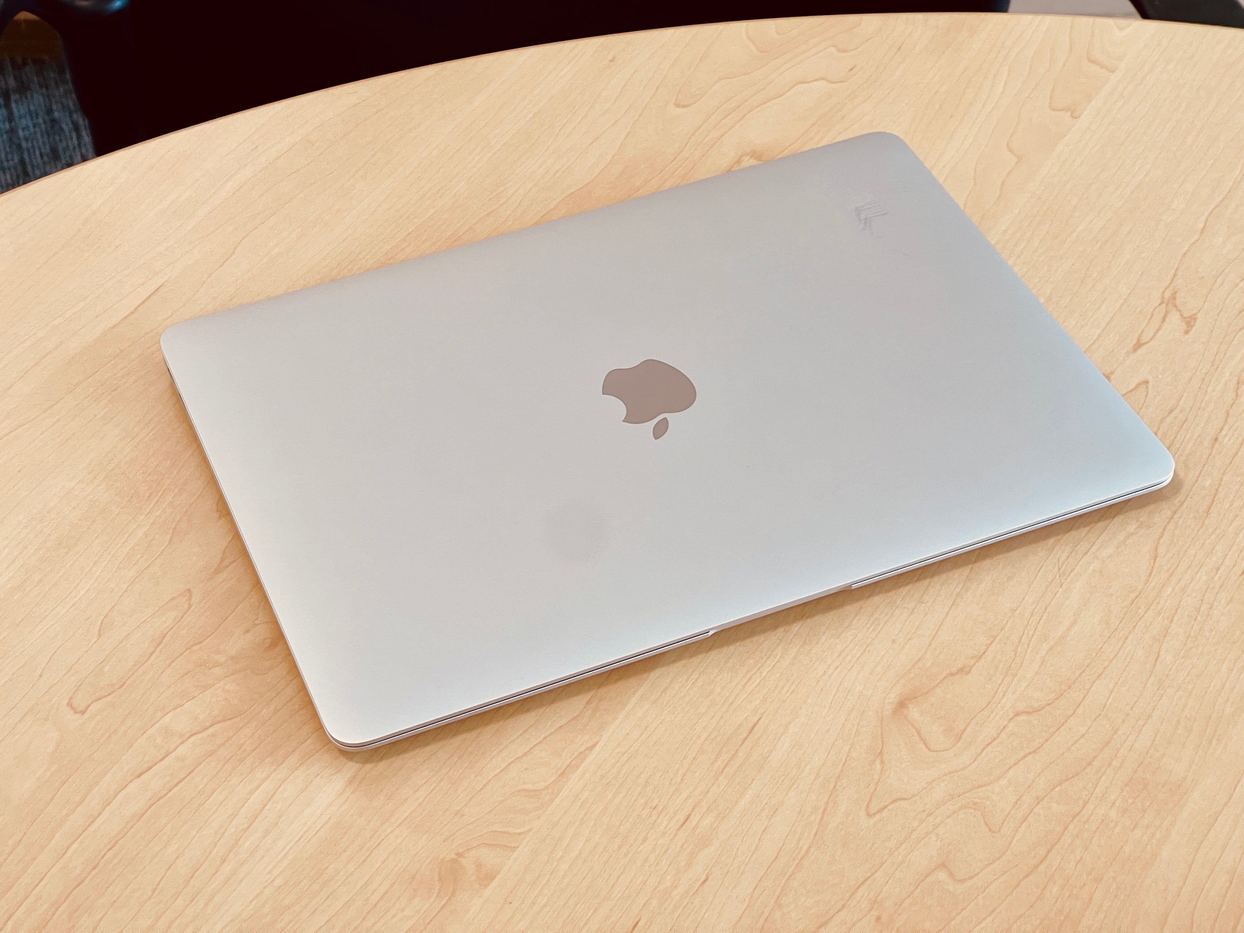 2020 Apple MacBook Air 13-inch M1 8-Core CPU, 7-Core GPU (8GB Unified RAM, 256GB SSD, Silver) -  Pre Owned / Apple Limited Warranty - Mac Shack