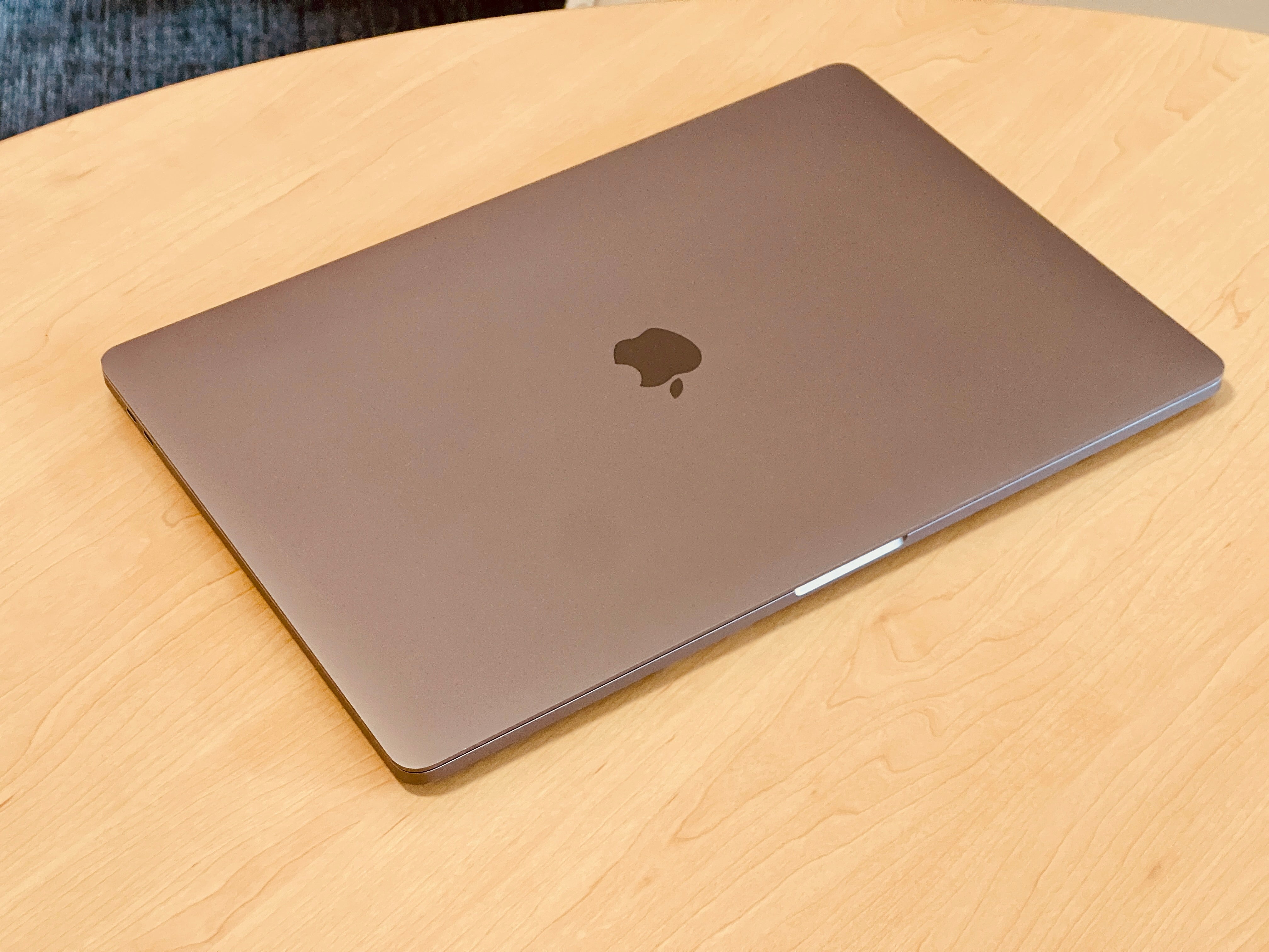 Custom Build 2019 Apple MacBook Pro 16-inch 2.4GHz 8-Core i9 (Touch Bar, 32GB RAM, 512GB SSD, Space Gray) - Pre Owned / 3 Month Warranty - Mac Shack