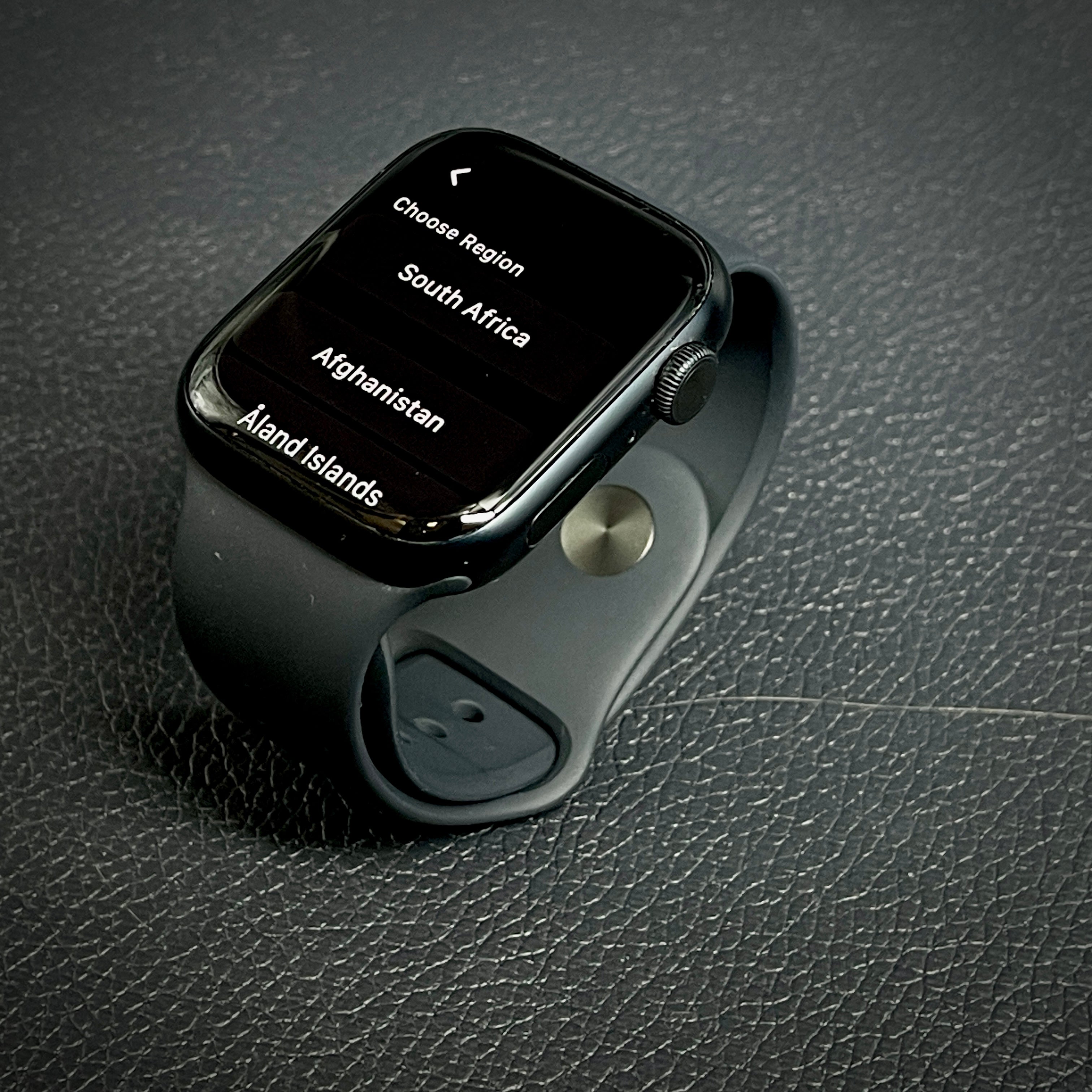 Apple Watch Series 9 (45mm, Midnight Aluminium Case with Midnight Sports Band, GPS) - Pre Owned / Apple Limited Warranty - Mac Shack
