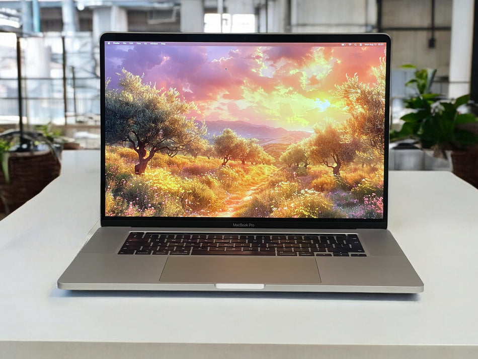 2019 Apple Macbook Pro 16-inch 2.6GHz 6-Core i7 (Touch Bar, 16GB RAM, 512GB SSD, Silver) - Pre Owned / 3 Month Warranty