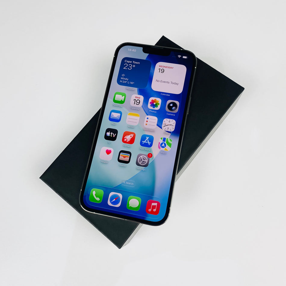 iPhone 13 Pro Max 256GB Silver (2021) - Pre Owned