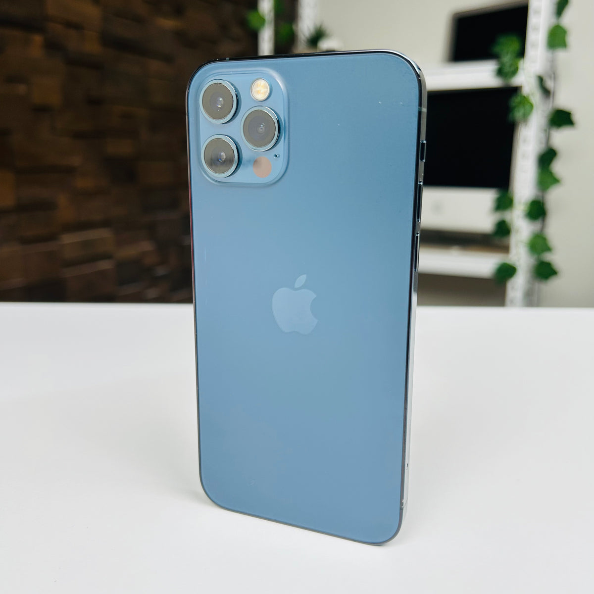 iPhone 12 Pro 128GB Pacific Blue (2020) - Pre-Owned