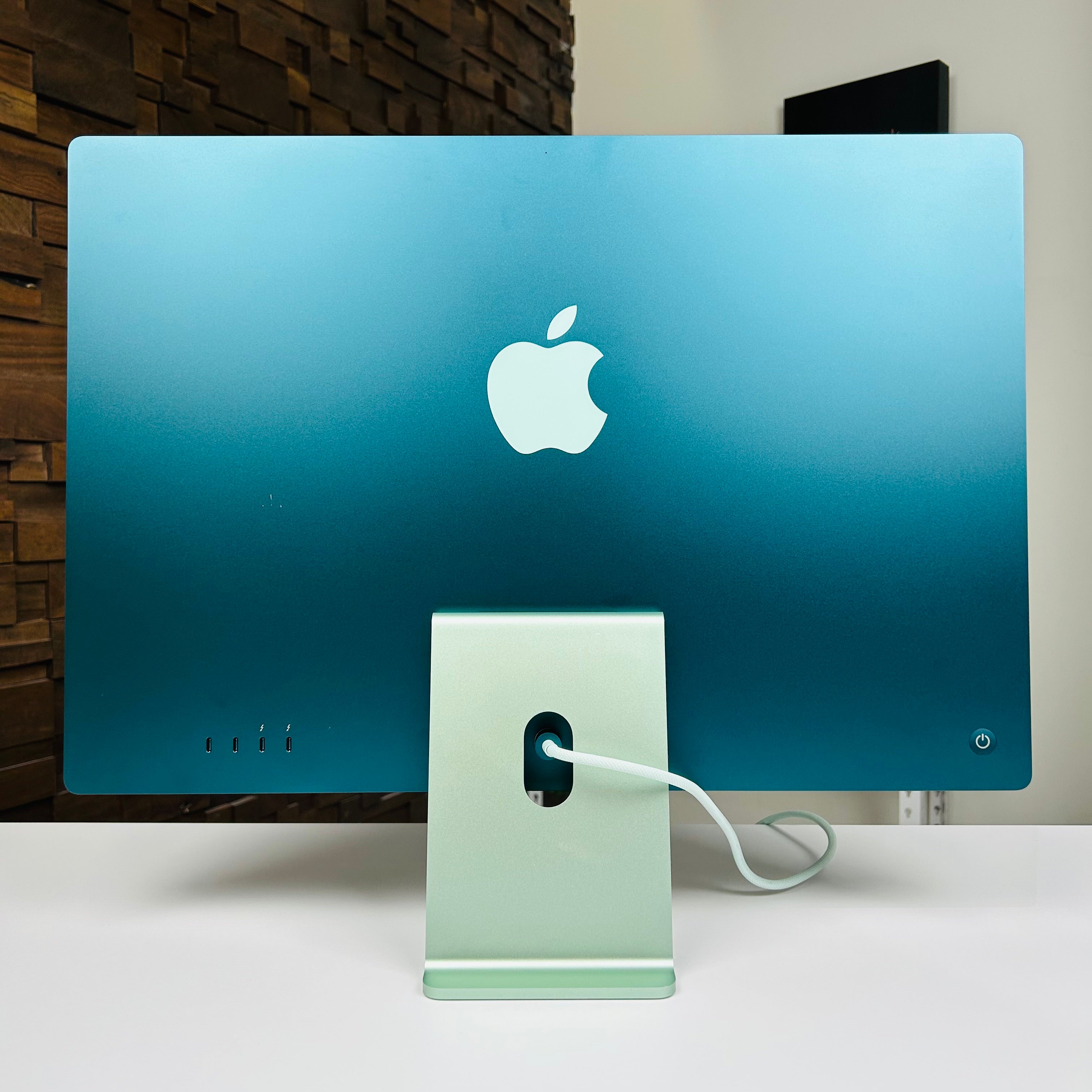Buy iMac 24