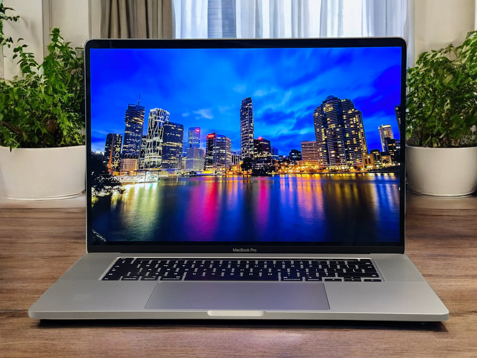 2019 Apple Macbook Pro 16-inch 2.6GHz 6-Core i7 (Touch Bar, 16GB RAM, 512GB SSD, Space Gray) - Pre Owned / 3 Month Warranty