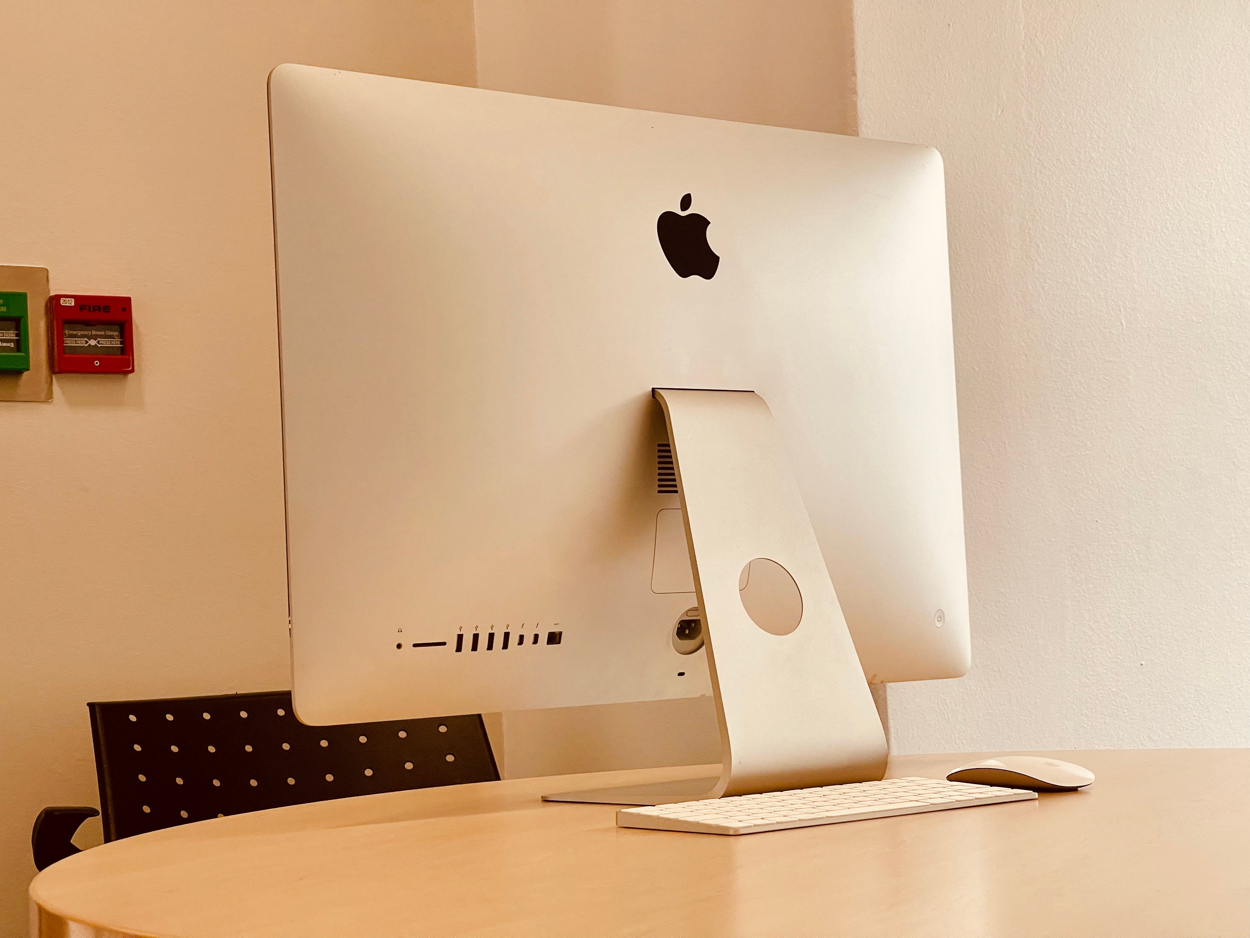 Apple iMac 27-inch 3.2GHz Quad-Core i5 (5K Retina, 8GB RAM, 1TB SSD, Silver) - Pre Owned  / 3 Month Warranty - Mac Shack