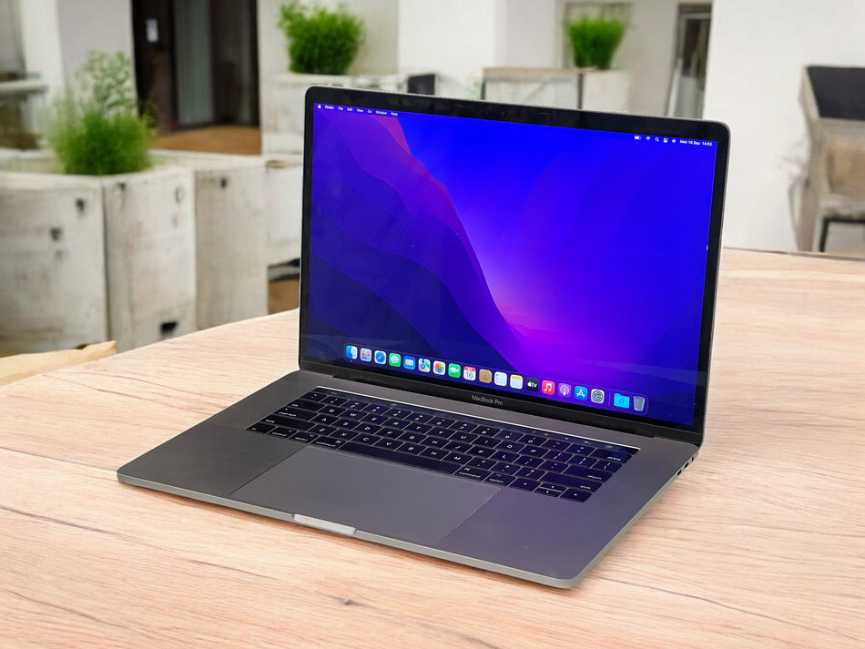 Apple MacBook Pro 15-inch 2.9GHz Quad-Core i7 (Touch Bar, 16GB RAM, 512GB SSD, Space Gray) - Pre Owned / 3 Month Warranty