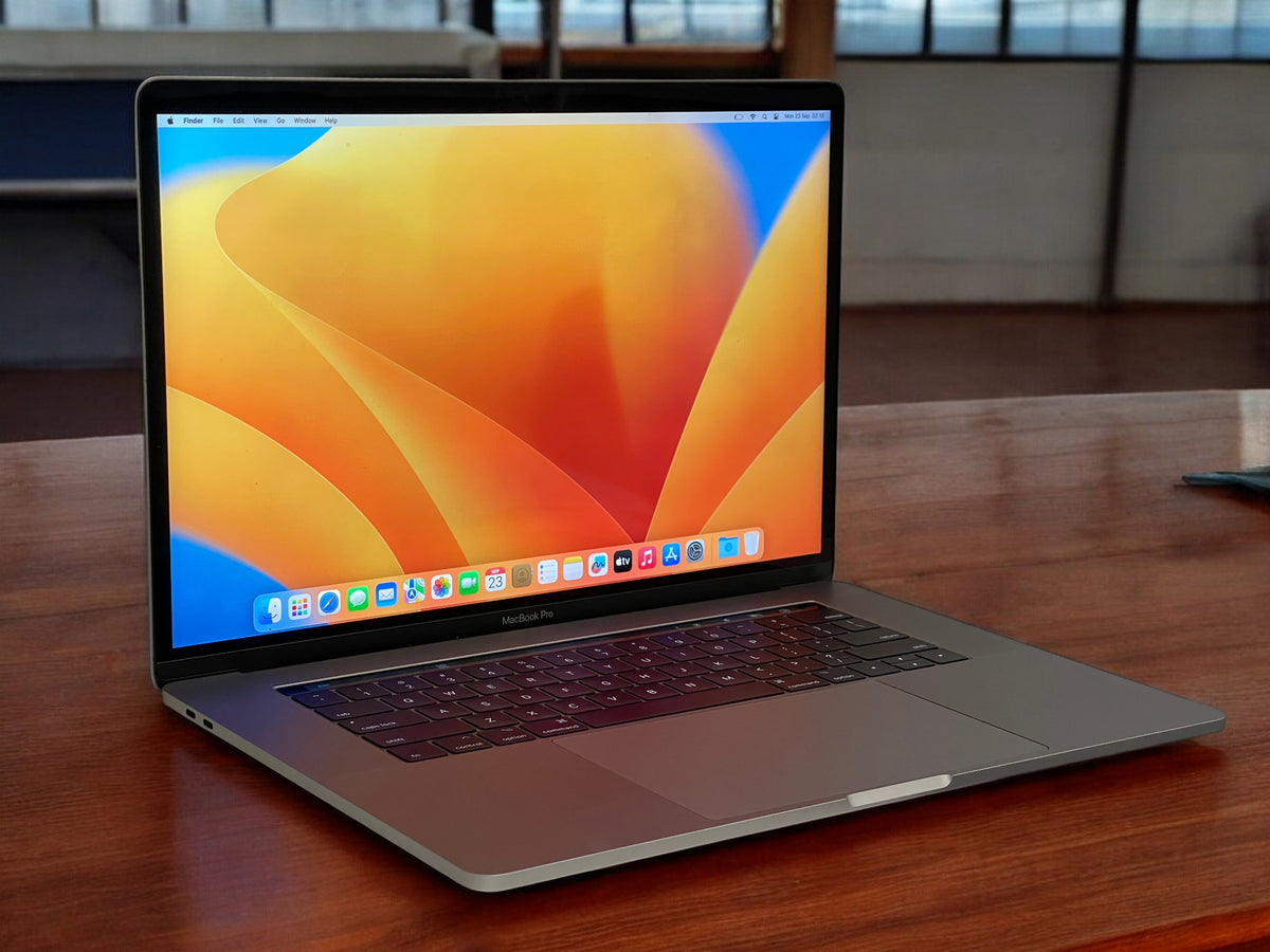 Apple MacBook Pro 15-inch 2.9GHz Quad-Core i7 (Touch Bar, 16GB RAM, 512GB SSD, Space Gray) - Pre Owned / 3 Month Warranty - Mac Shack